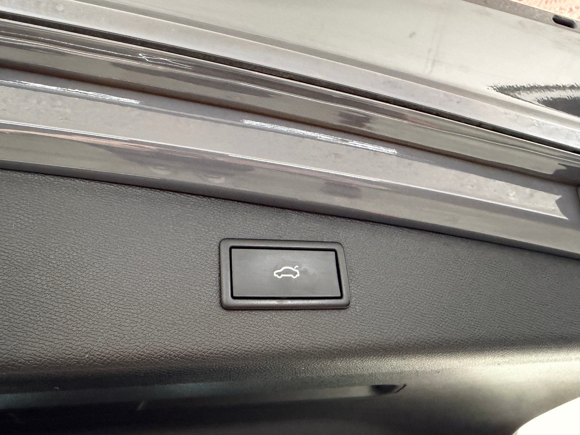 CUPRA LEON ST 2.0 TSI VZ 310PS Graphene Grey DSG 4Drive / RF-Kamera / Beats Soundsystem / Kessy / driving button /-image-21