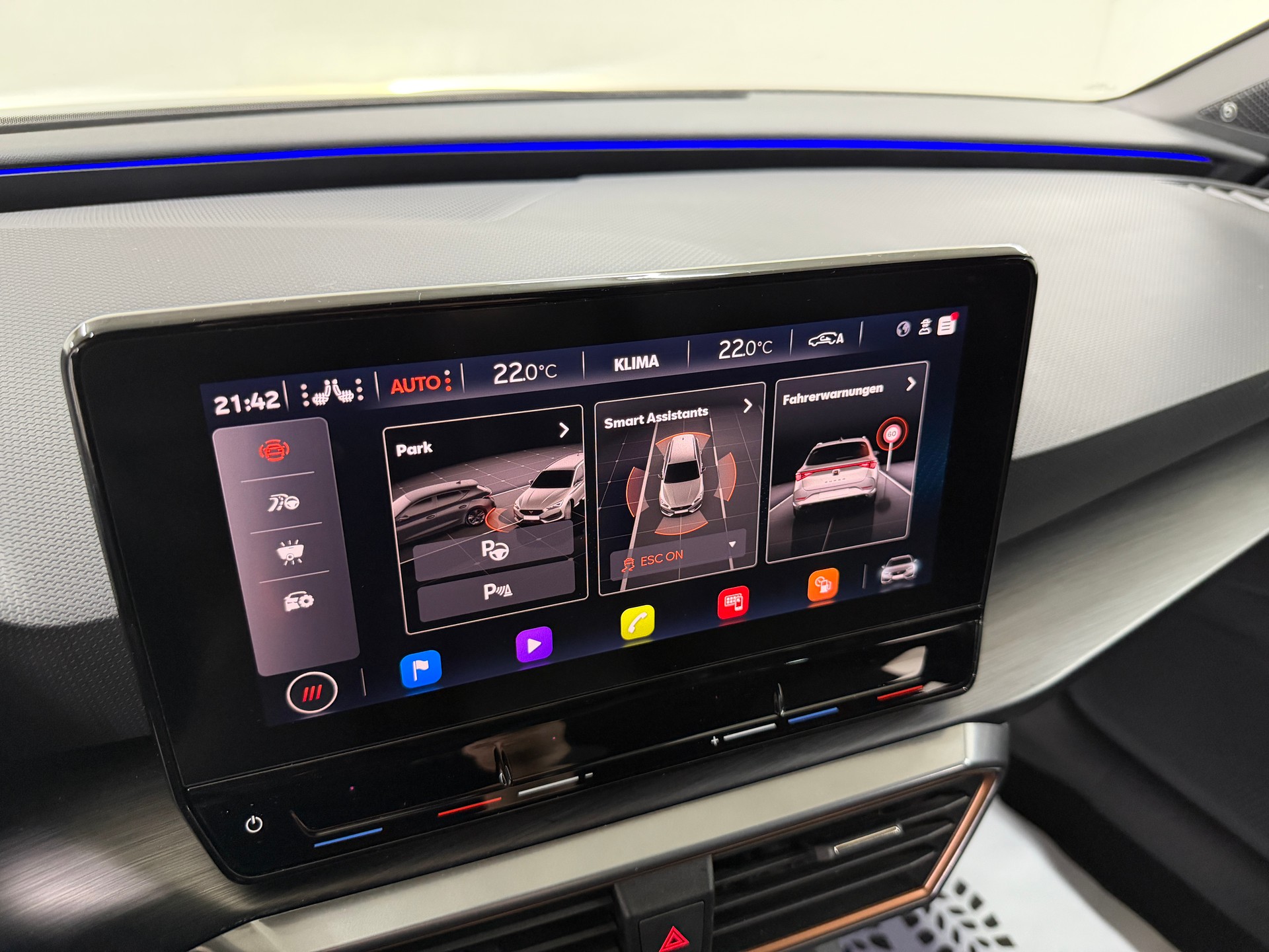 CUPRA LEON ST 2.0 TSI VZ 310PS Graphene Grey DSG 4Drive / RF-Kamera / Beats Soundsystem / Kessy / driving button /-image-18