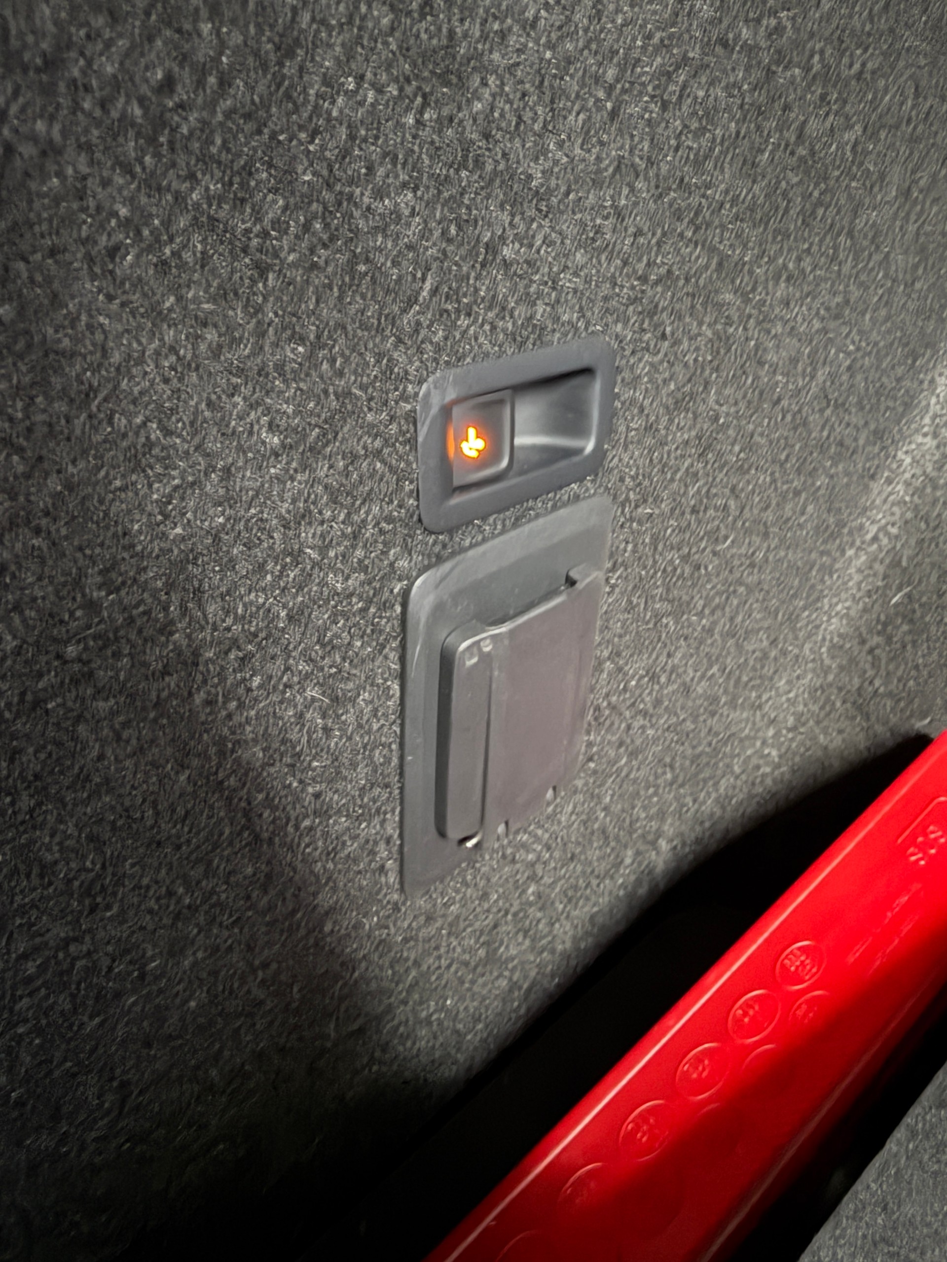 CUPRA LEON ST 2.0 TSI VZ 310PS Graphene Grey DSG 4Drive / RF-Kamera / Beats Soundsystem / Kessy / driving button /-image-22