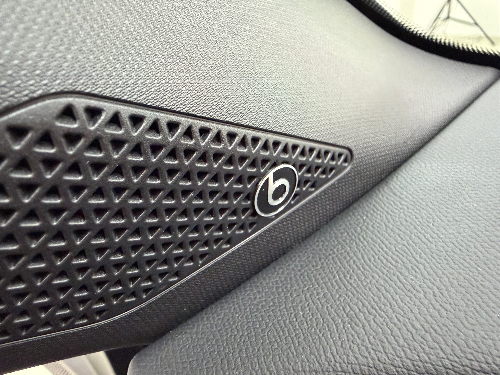 CUPRA LEON ST 2.0 TSI VZ 310PS Graphene Grey DSG 4Drive / RF-Kamera / Beats Soundsystem / Kessy / driving button /-image-19