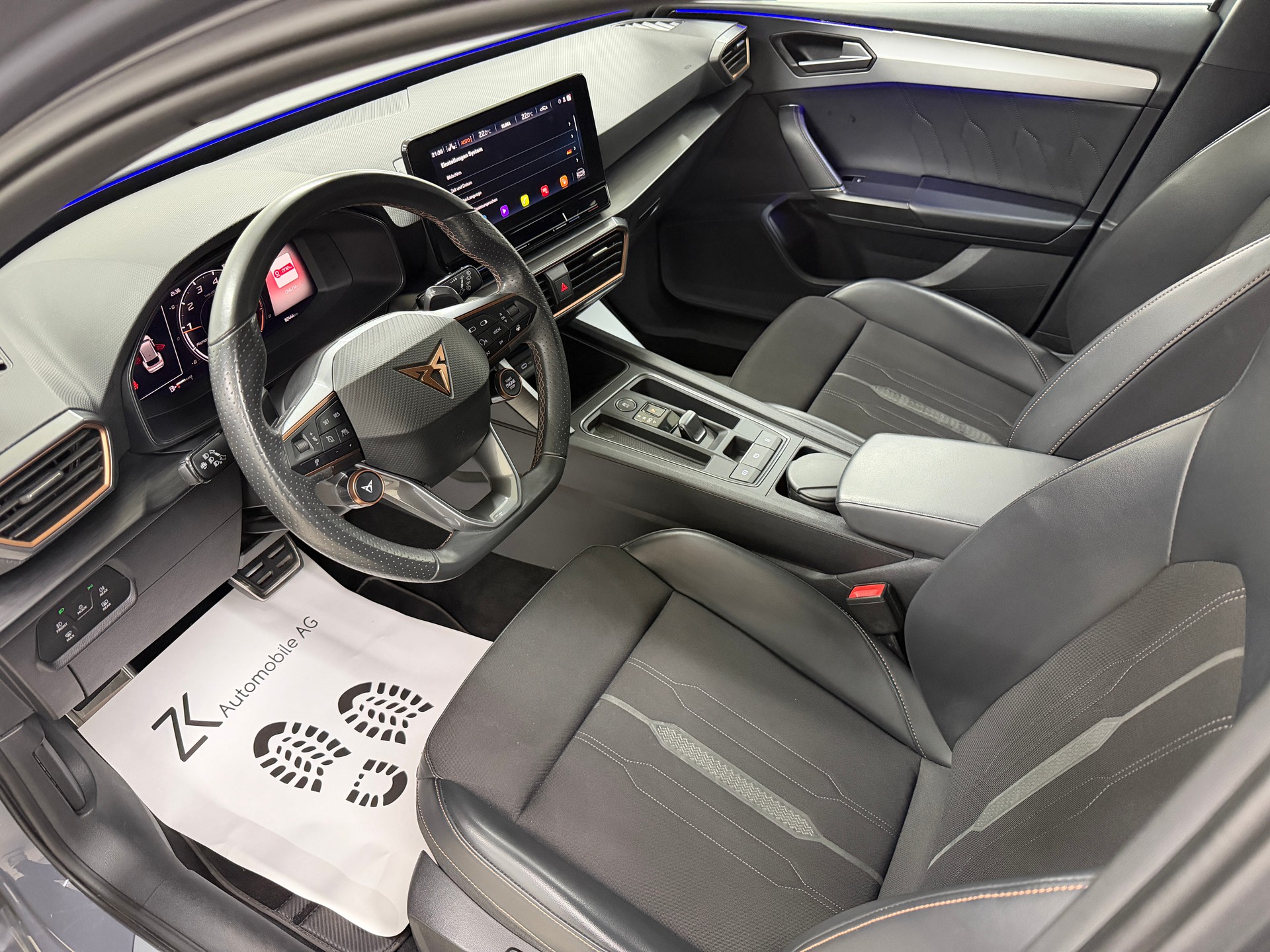 CUPRA LEON ST 2.0 TSI VZ 310PS Graphene Grey DSG 4Drive / RF-Kamera / Beats Soundsystem / Kessy / driving button /-image-6