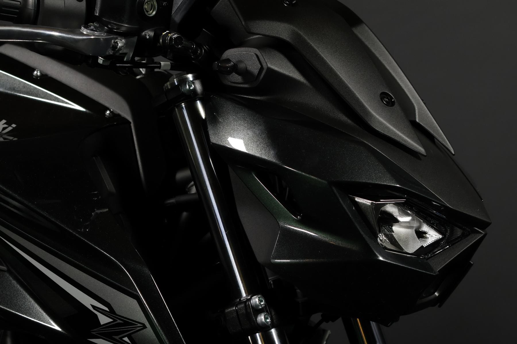 KAWASAKI Z 650 S (50/35 KW) Level 1-showroom-element-3