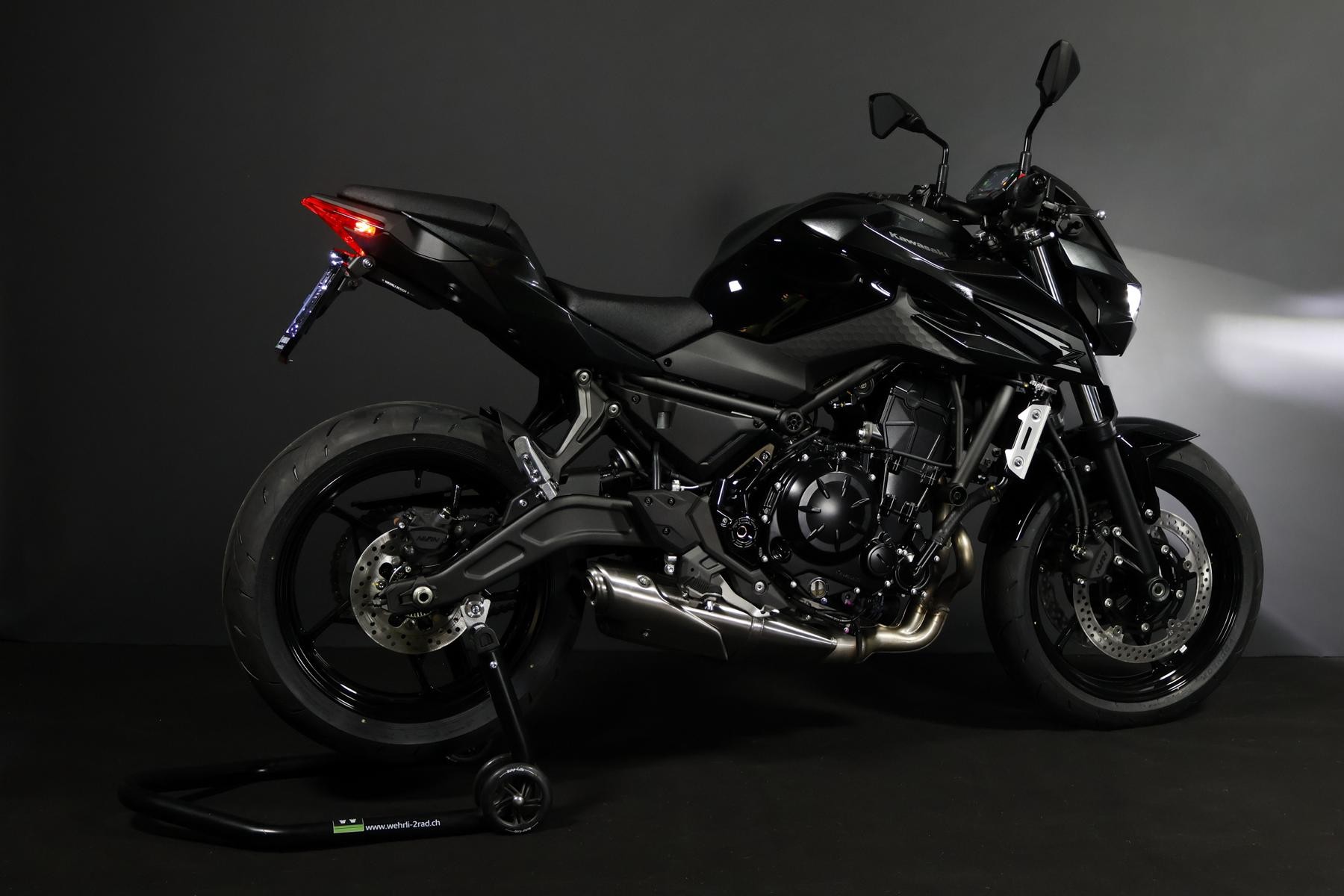 KAWASAKI Z 650 S (50/35 KW) Level 1-image-14