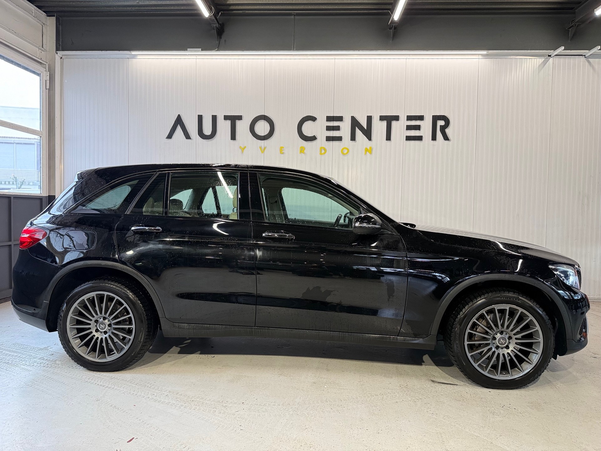 MERCEDES-BENZ GLC 250 4Matic 9G-Tronic-image-0