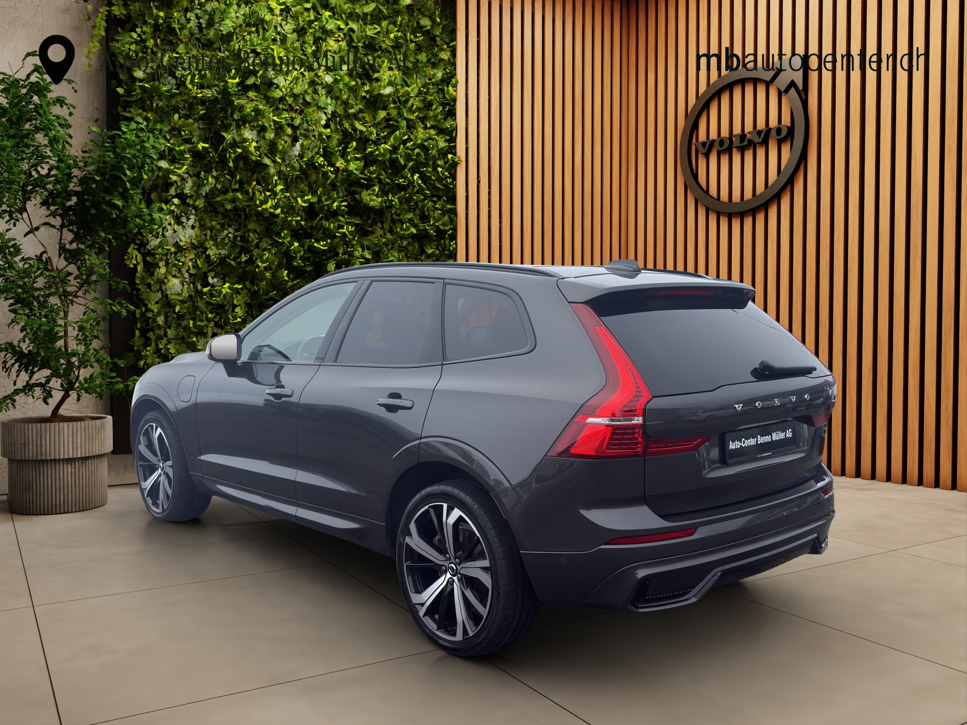 VOLVO XC60 2.0 T8 TE XCENTRIC eAWD-image-2