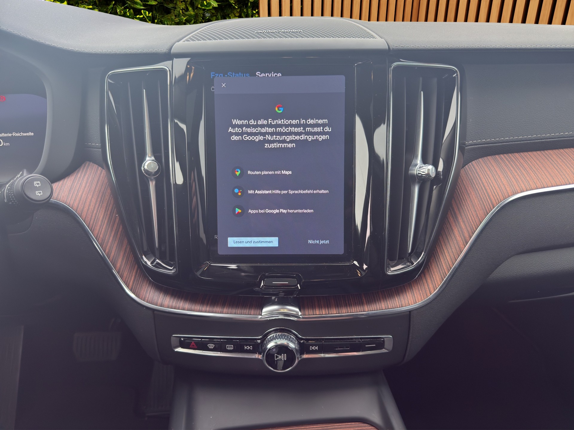 VOLVO XC60 2.0 T8 TE XCENTRIC eAWD-image-13