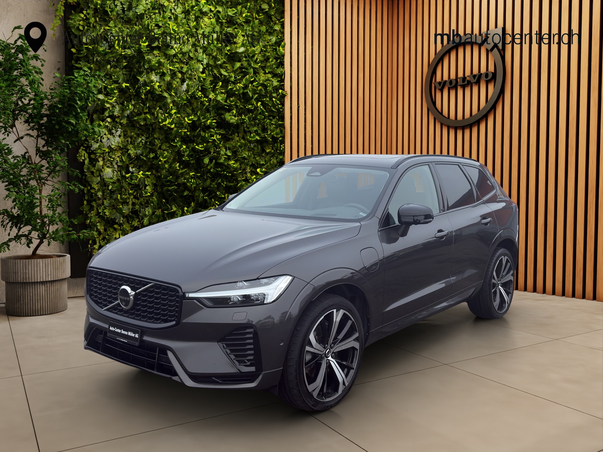 VOLVO XC60 2.0 T8 TE XCENTRIC eAWD-image-0