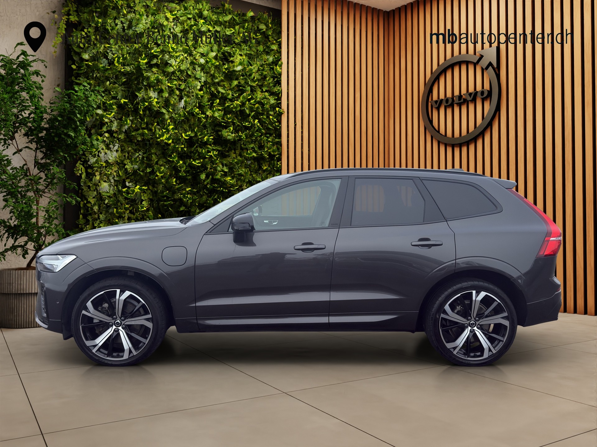VOLVO XC60 2.0 T8 TE XCENTRIC eAWD-image-1