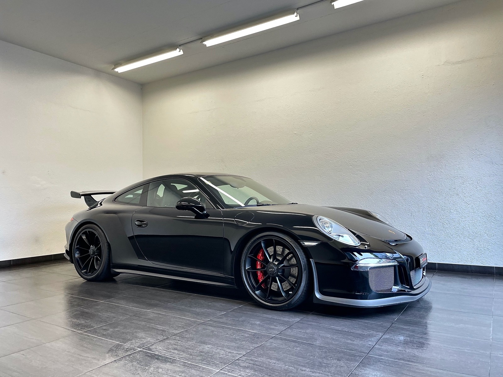PORSCHE GT3 MK1 "ALL BLACK" mit Porsche Approved Garantie