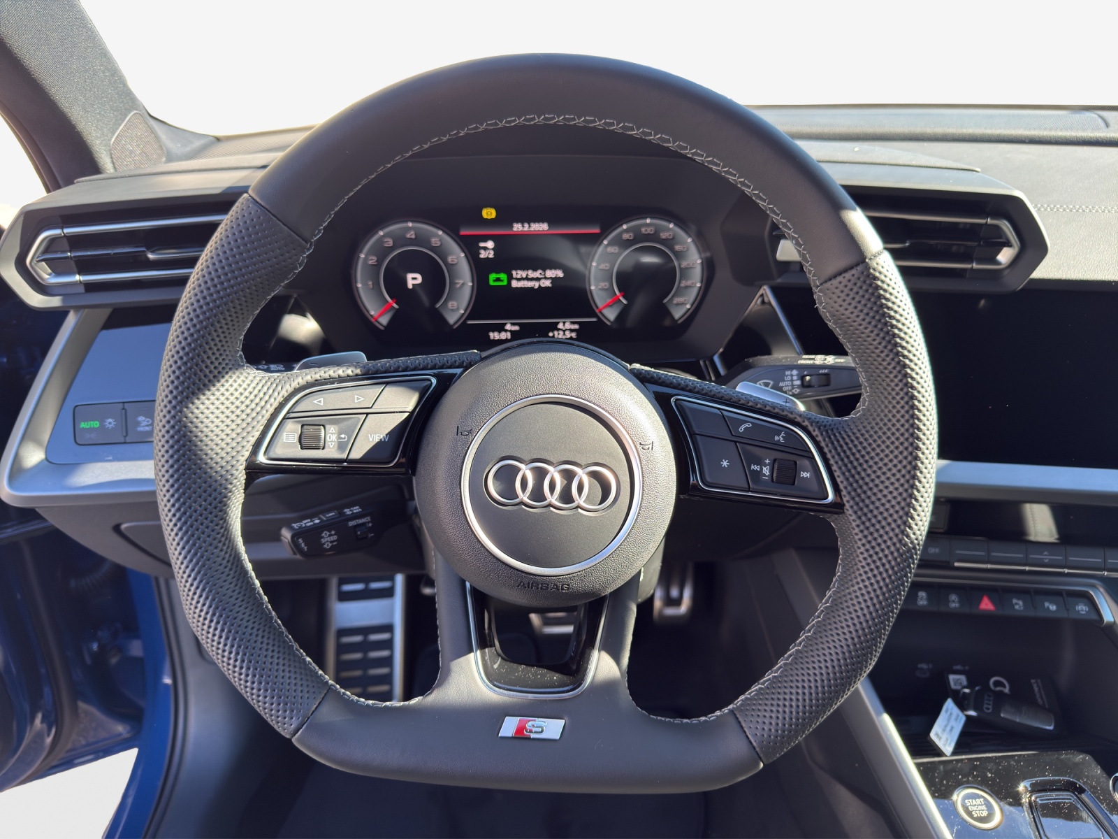 AUDI A3 Sportback TFSI 110 kW S line Attraction S tronic-image-9