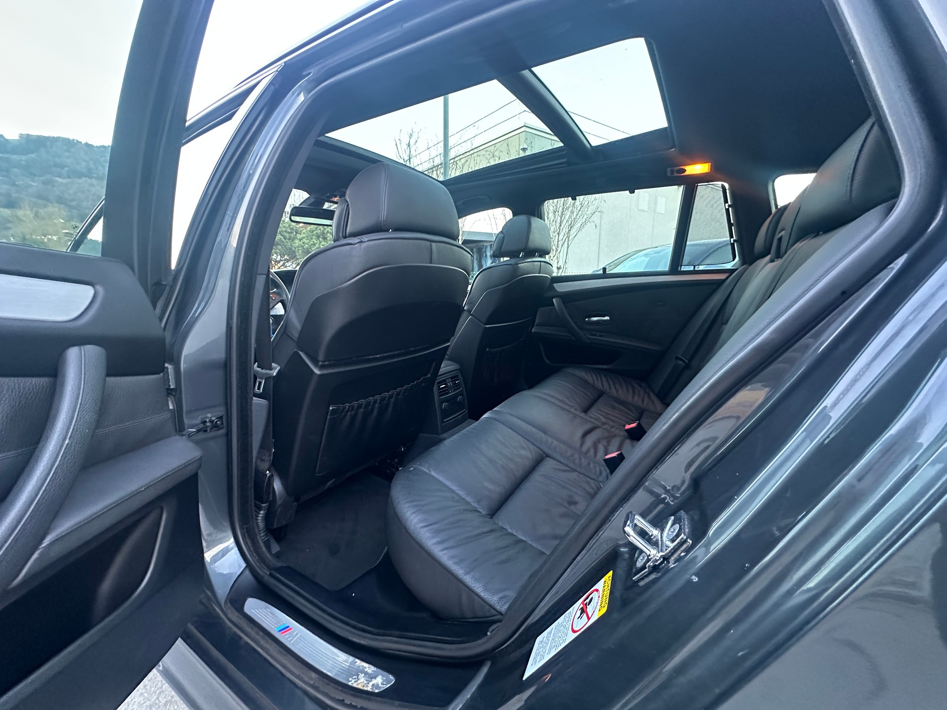 BMW 530xi Touring Steptronic-image-10