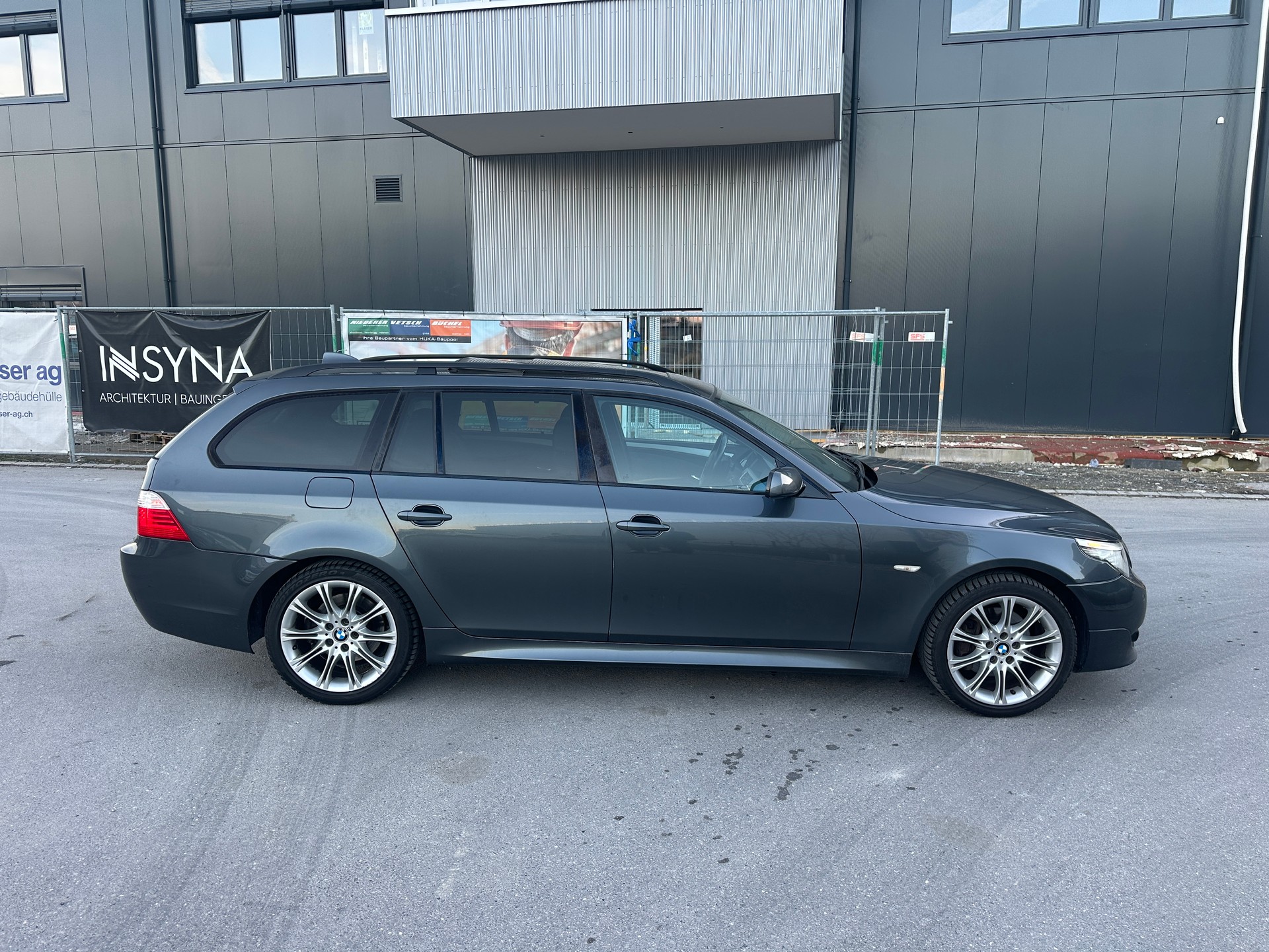 BMW 530xi Touring Steptronic-image-3