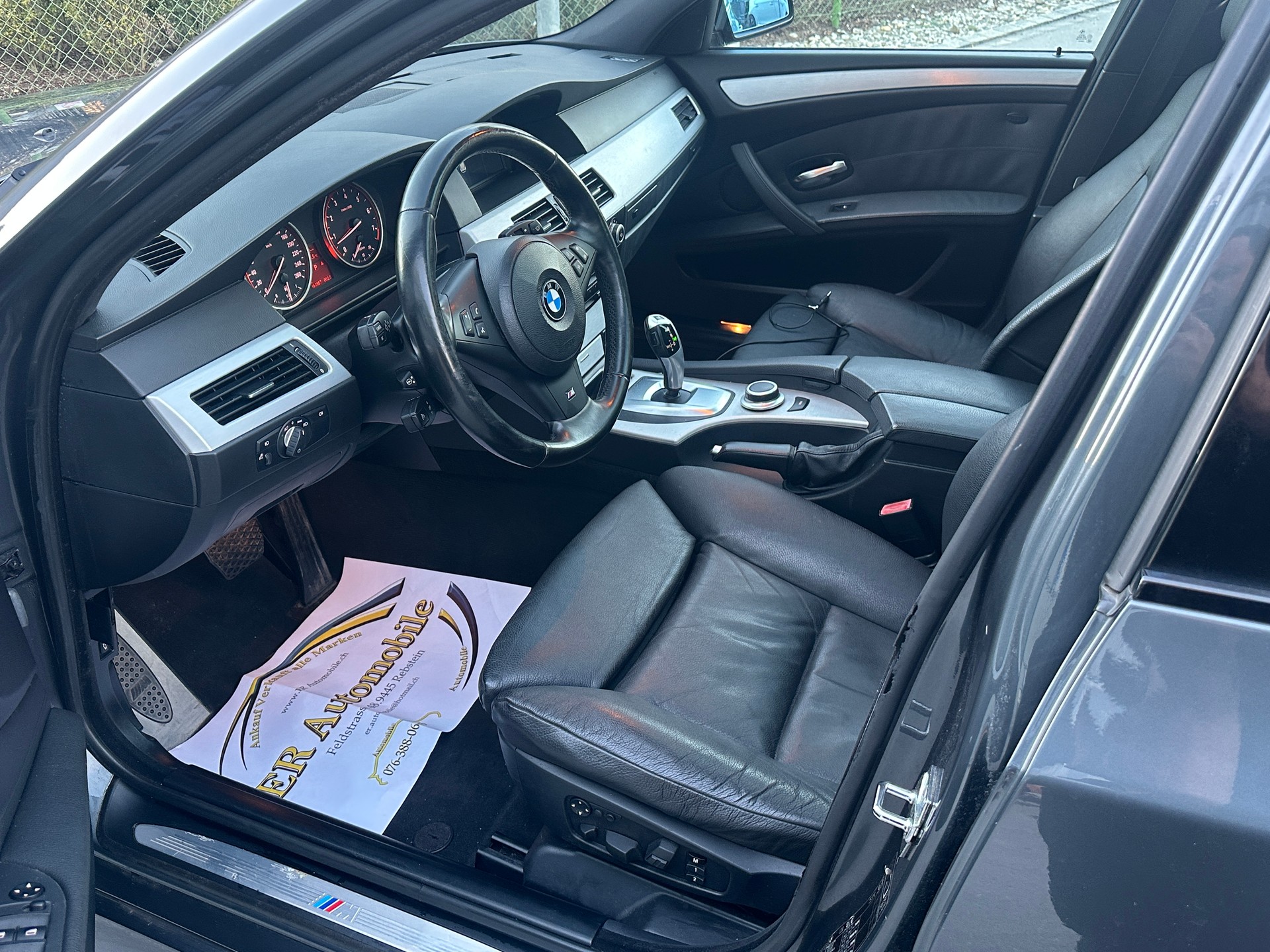 BMW 530xi Touring Steptronic-image-11