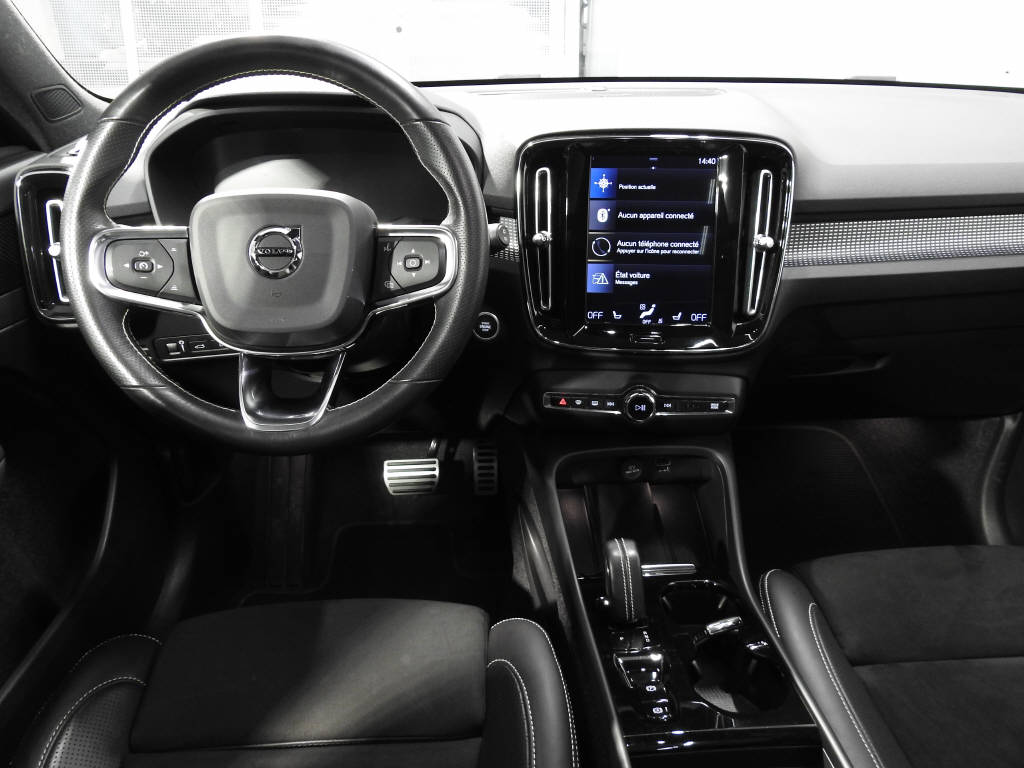 VOLVO XC40 1.5 T5 PiH R-Design-image-6