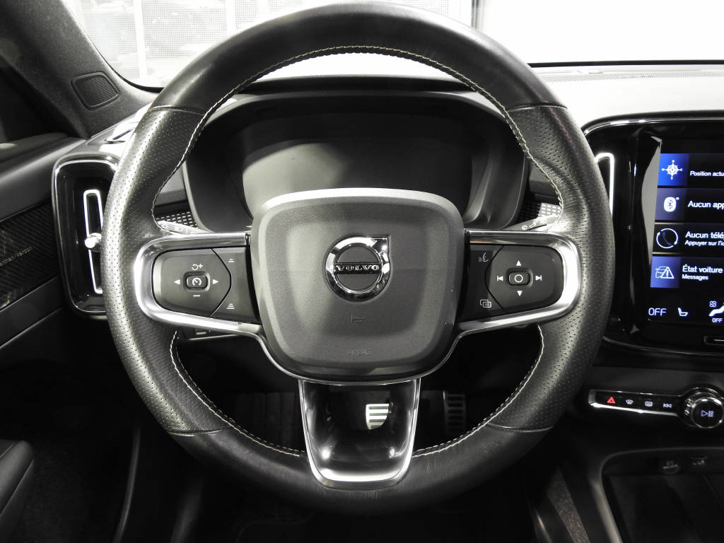 VOLVO XC40 1.5 T5 PiH R-Design-image-5