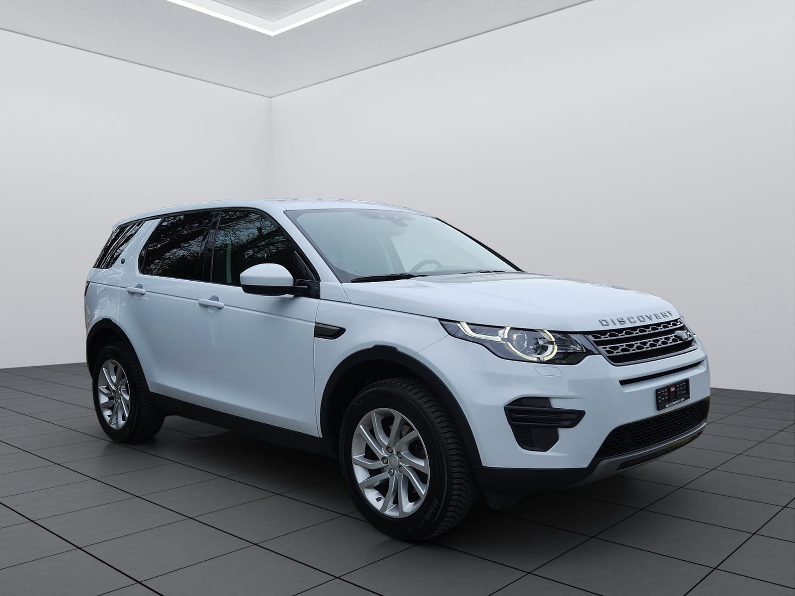 LAND ROVER Discovery Sport 2.0 TD4 HSE AT9-image-2