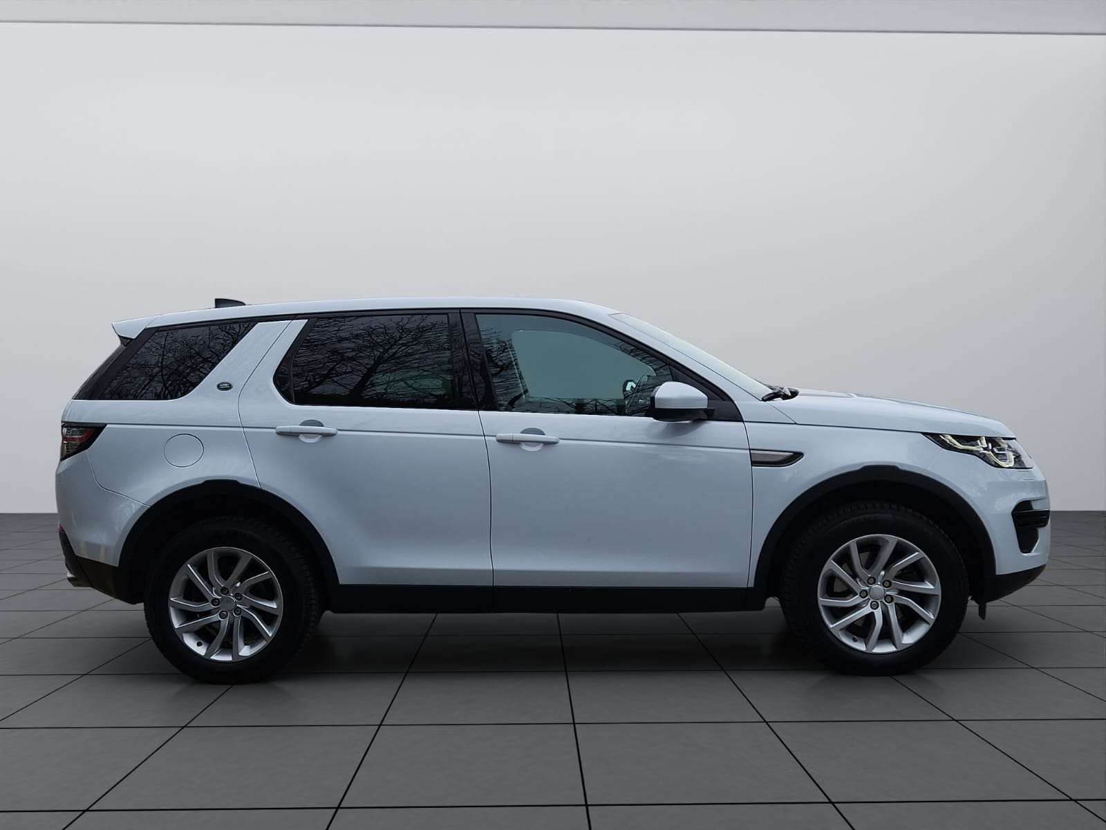 LAND ROVER Discovery Sport 2.0 TD4 HSE AT9-image-8