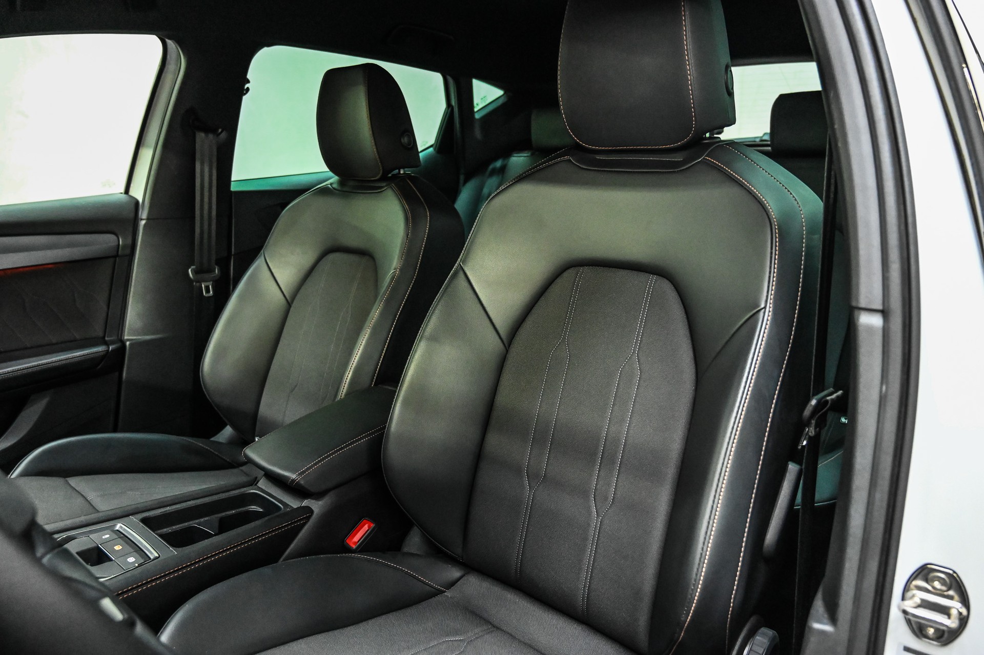 CUPRA Leon 2.0 TDI DSG-image-22