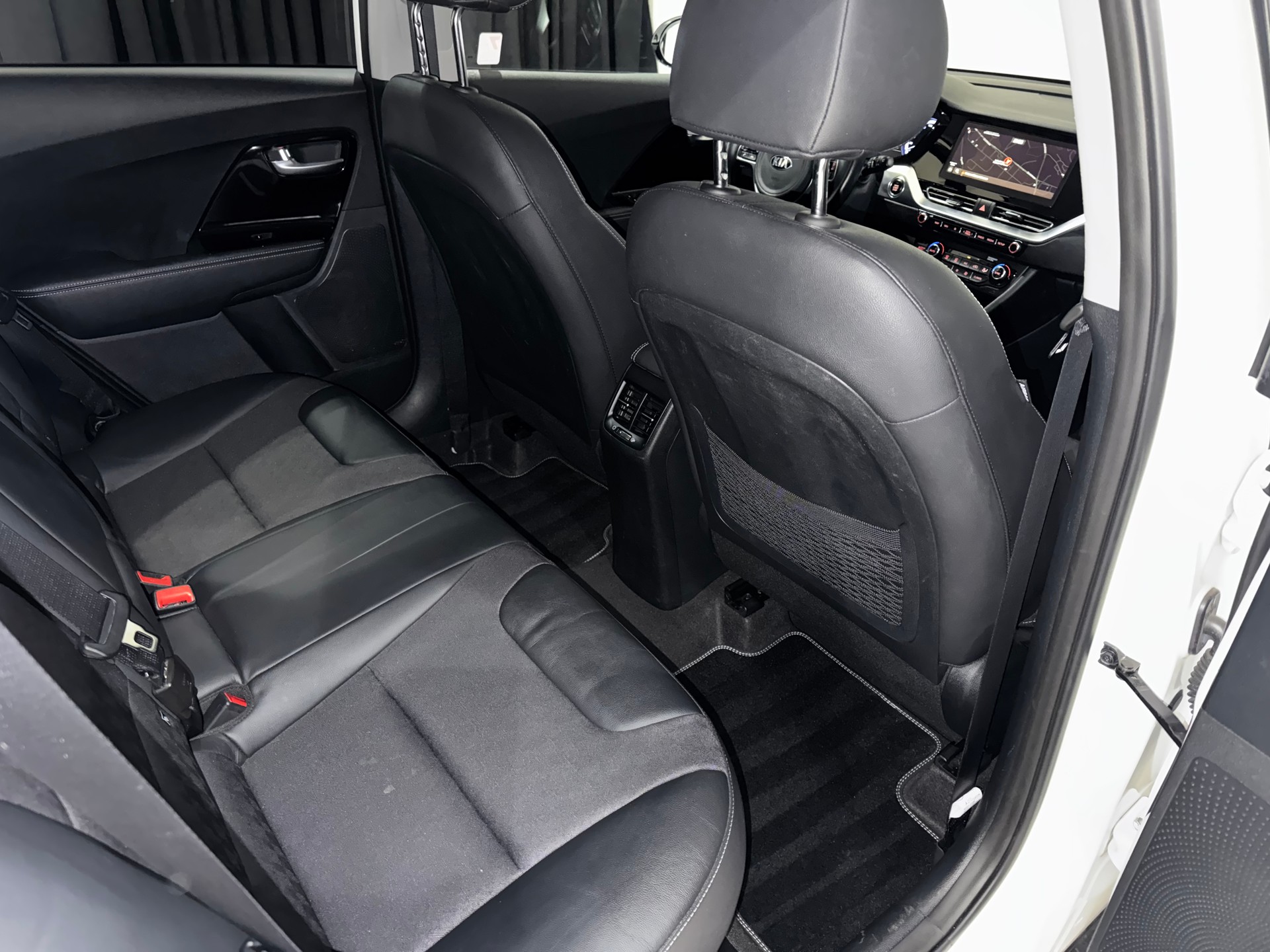 KIA Niro 1.6GDi Hybrid Power DCT | 1.Hand | Werksgarantie |-image-13