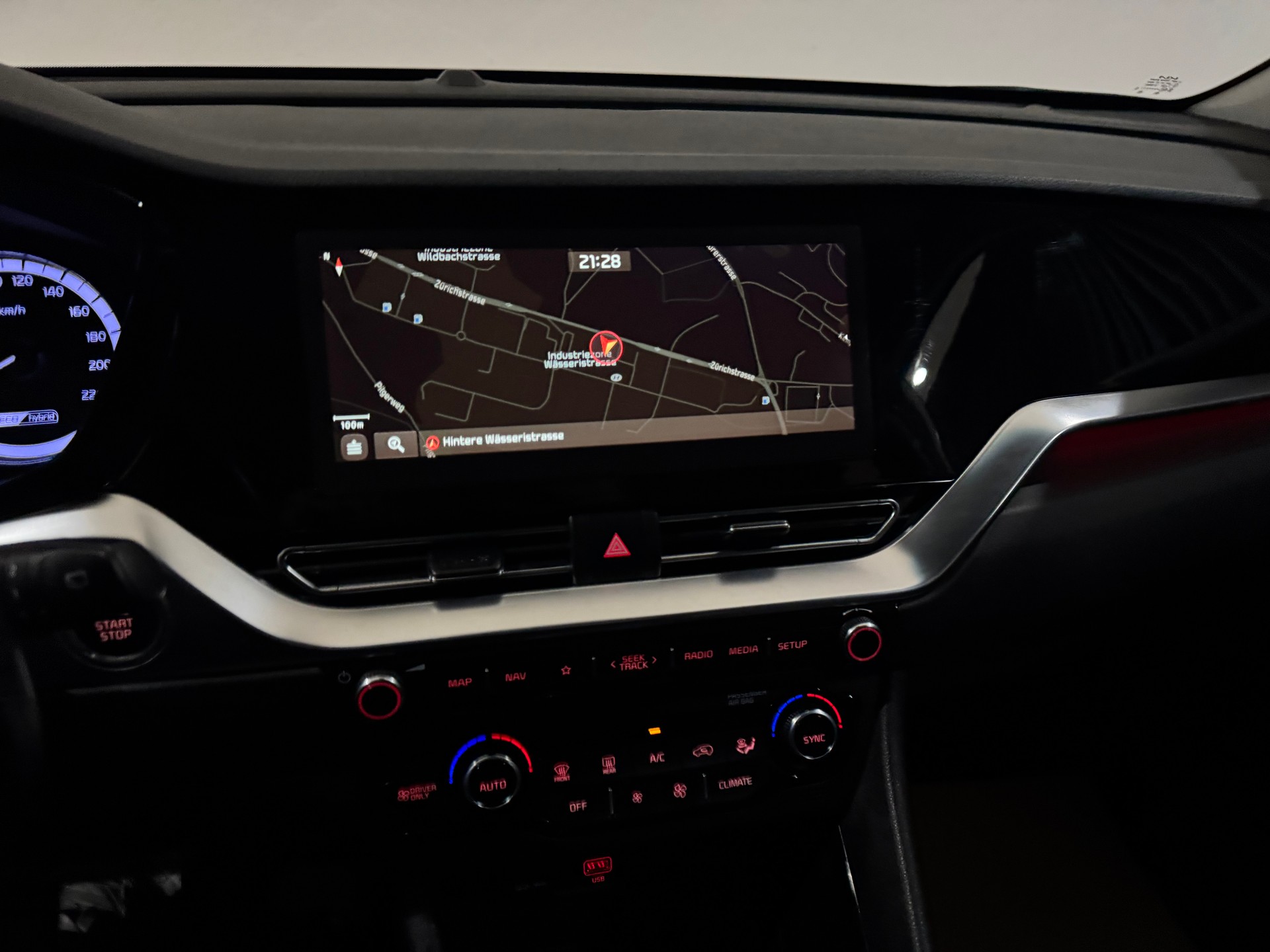 KIA Niro 1.6GDi Hybrid Power DCT | 1.Hand | Werksgarantie |-image-16
