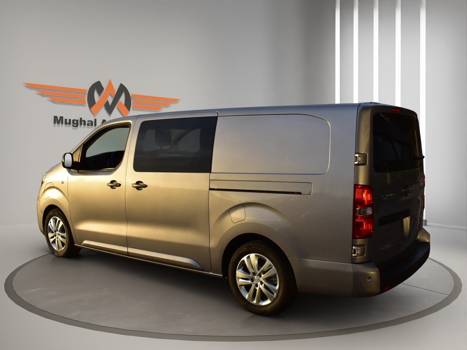 PEUGEOT Expert 75 KWh Premium Standard-image-3