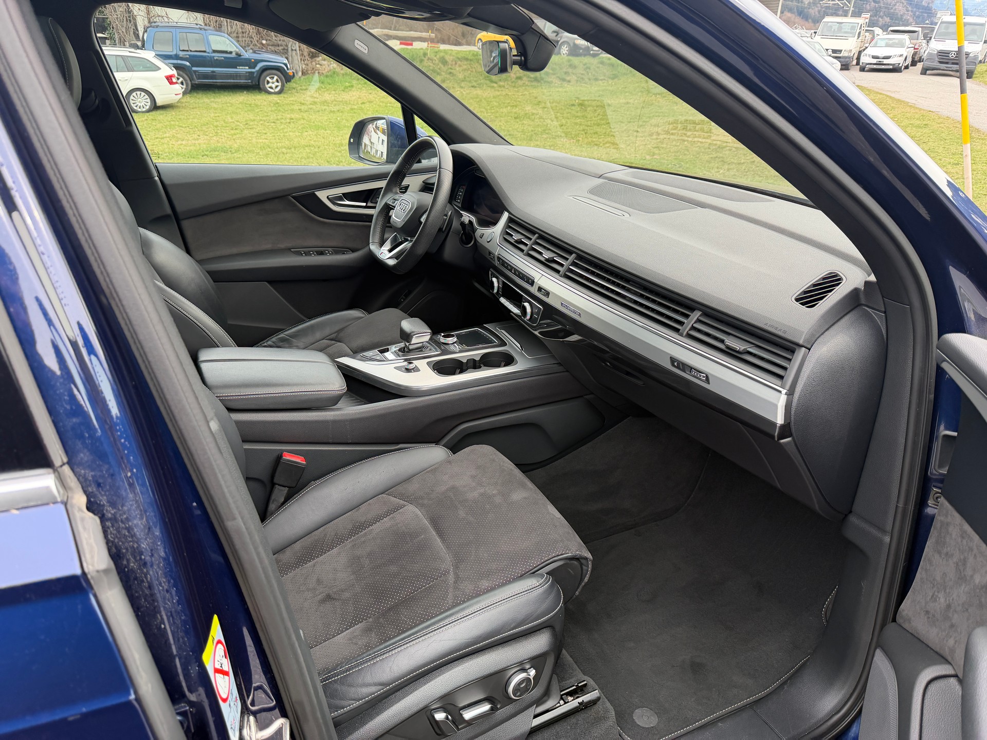 AUDI Q7 50 TDI quattro tiptronic-image-7