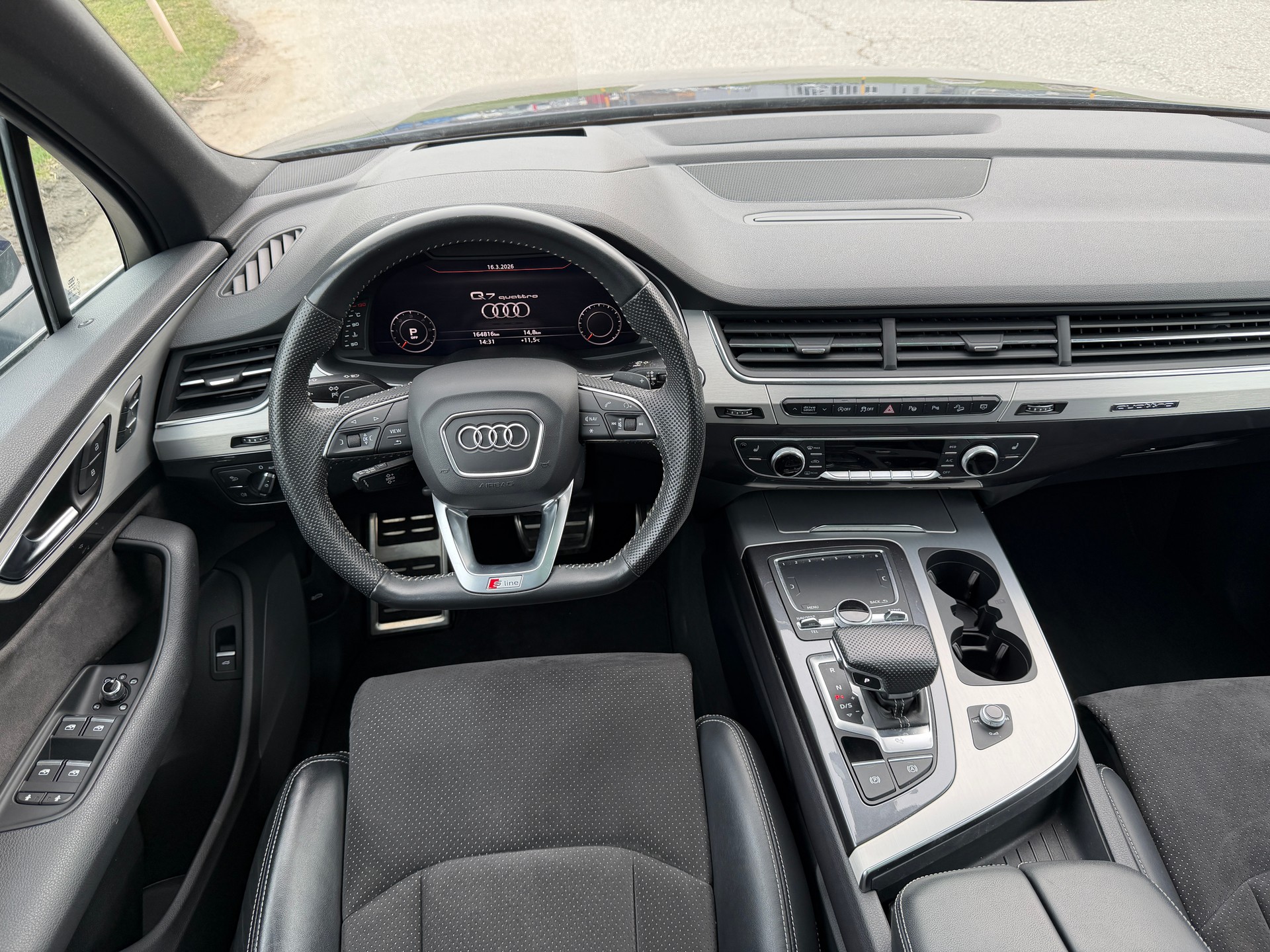 AUDI Q7 50 TDI quattro tiptronic-image-9