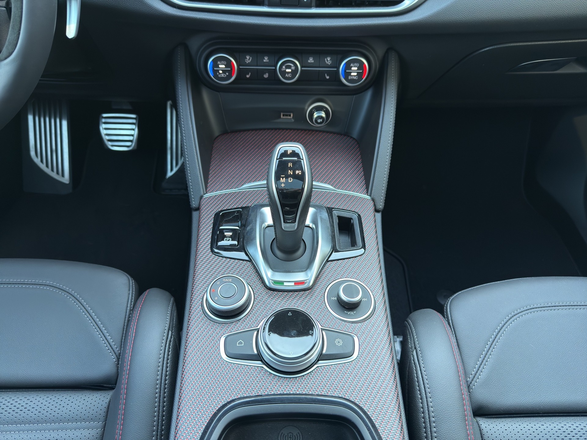 ALFA ROMEO Stelvio 2.9 V6 Quadrifoglio SUPER SPORT Q4 AT8-image-12