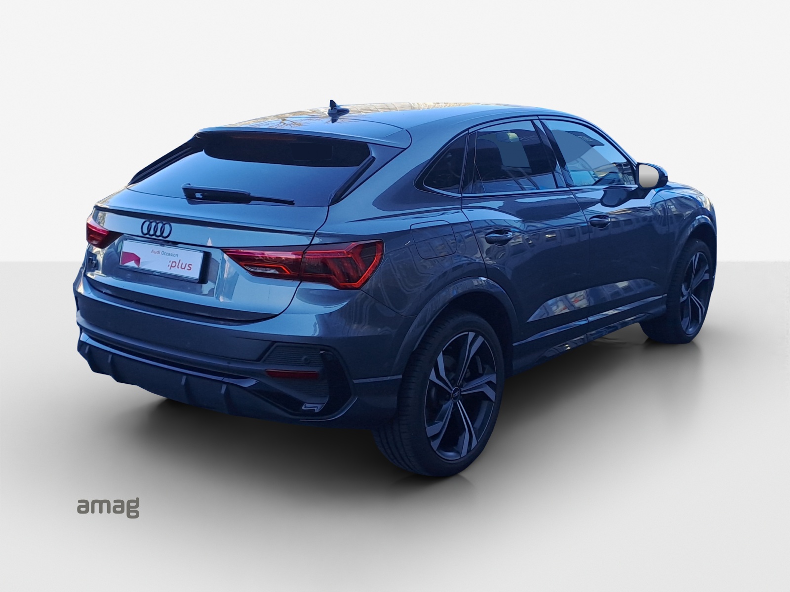 AUDI Q3 Sportback 45 TFSI e S line Attraction S-tronic-image-5