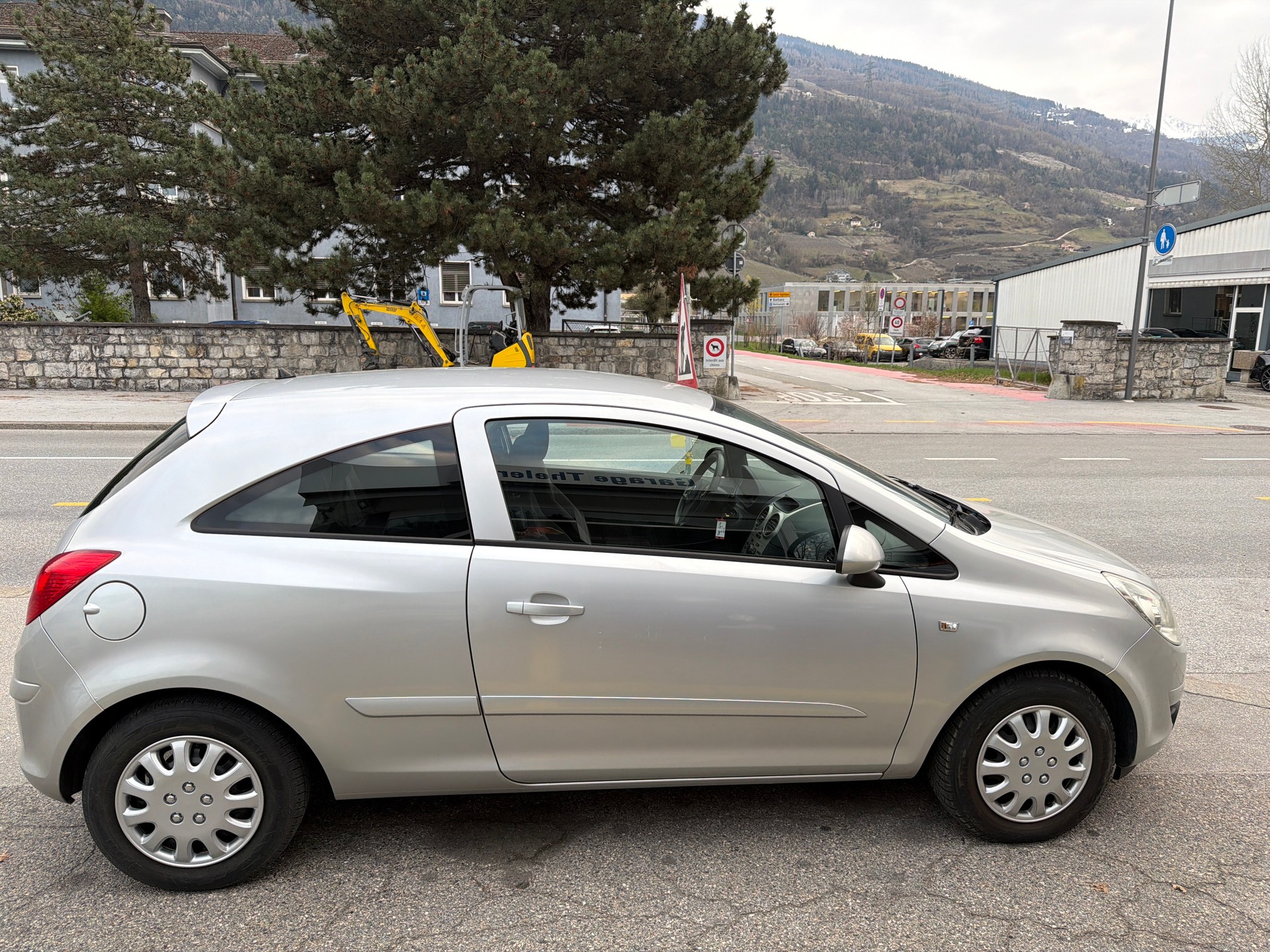OPEL Corsa 1.4 TP Enjoy 3 Portes-image-3