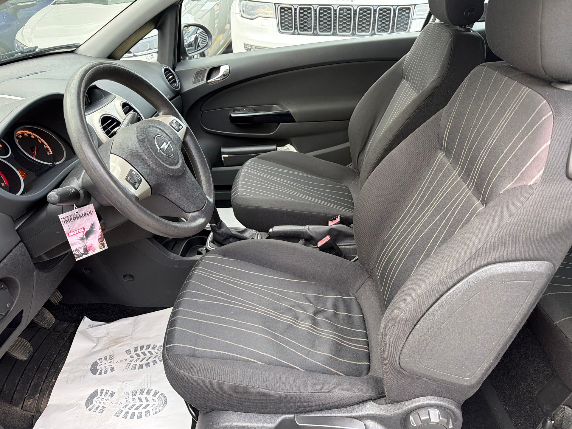 OPEL Corsa 1.4 TP Enjoy 3 Portes-image-9