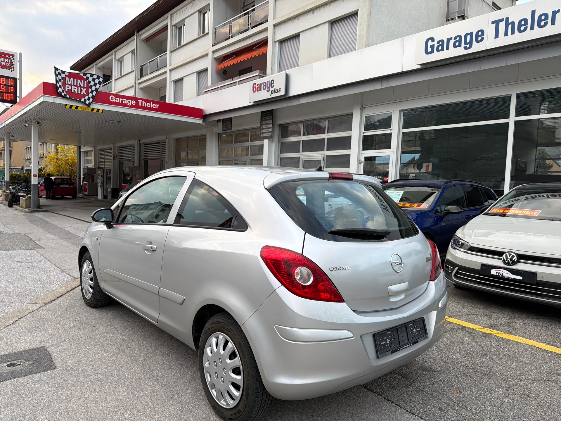 OPEL Corsa 1.4 TP Enjoy 3 Portes-image-6