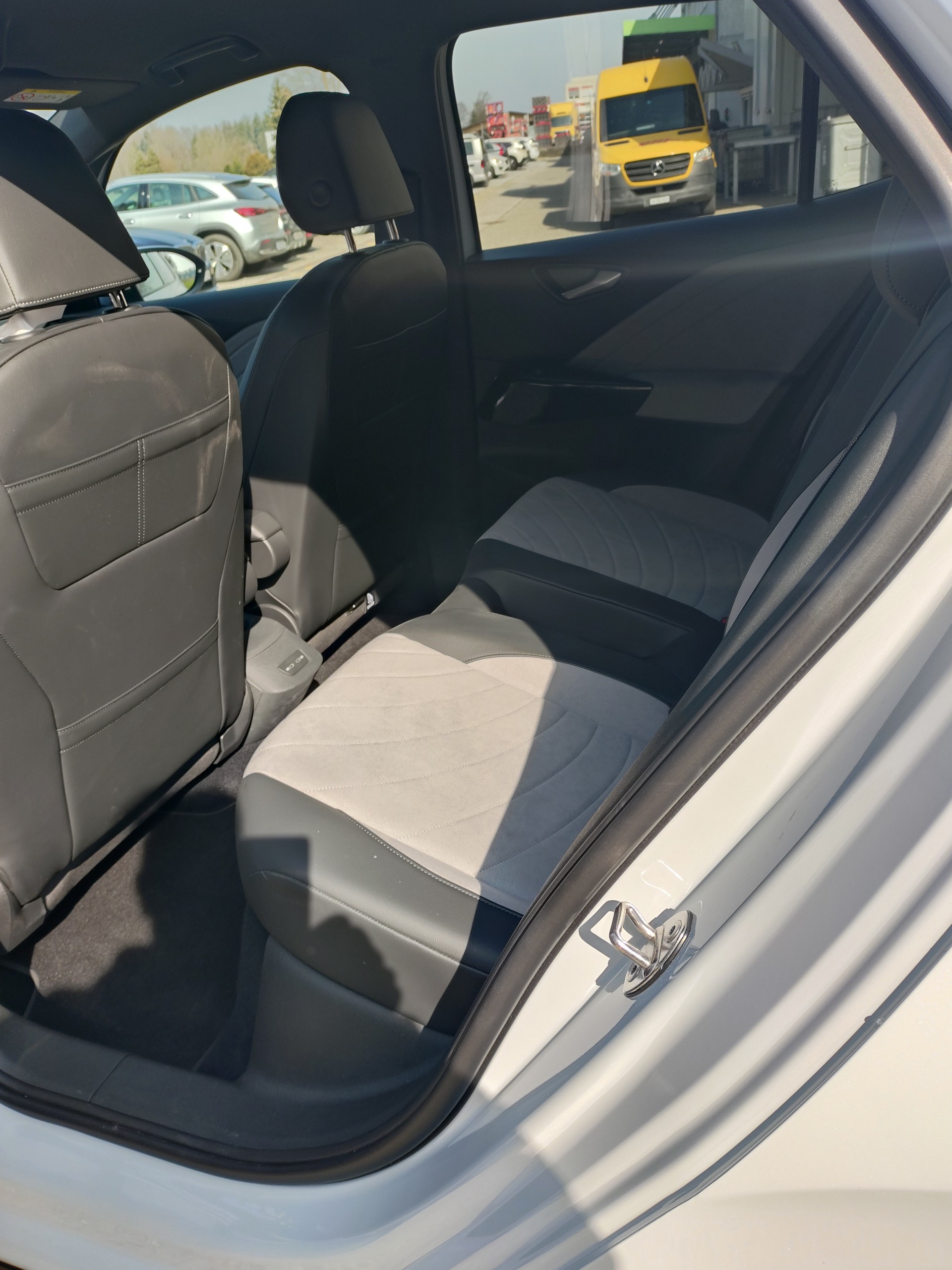 VW ID.3 Pro S 77 kWh Tour-image-8