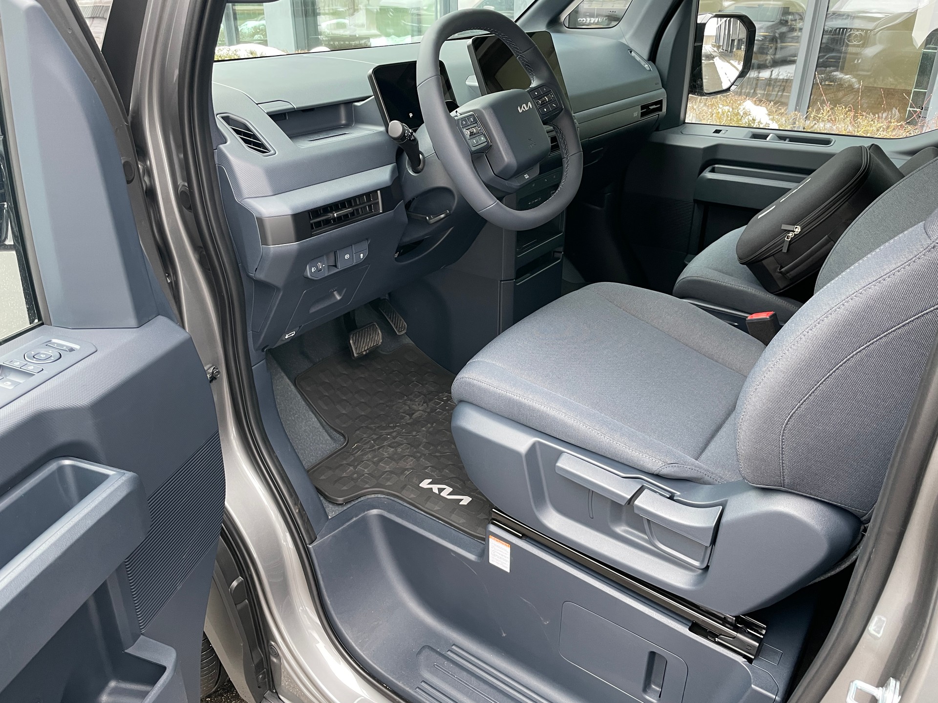 KIA PV5 Cargo 71.2 kWh Plus mit Wärmepumpe, 2-Schiebetüren-image-14