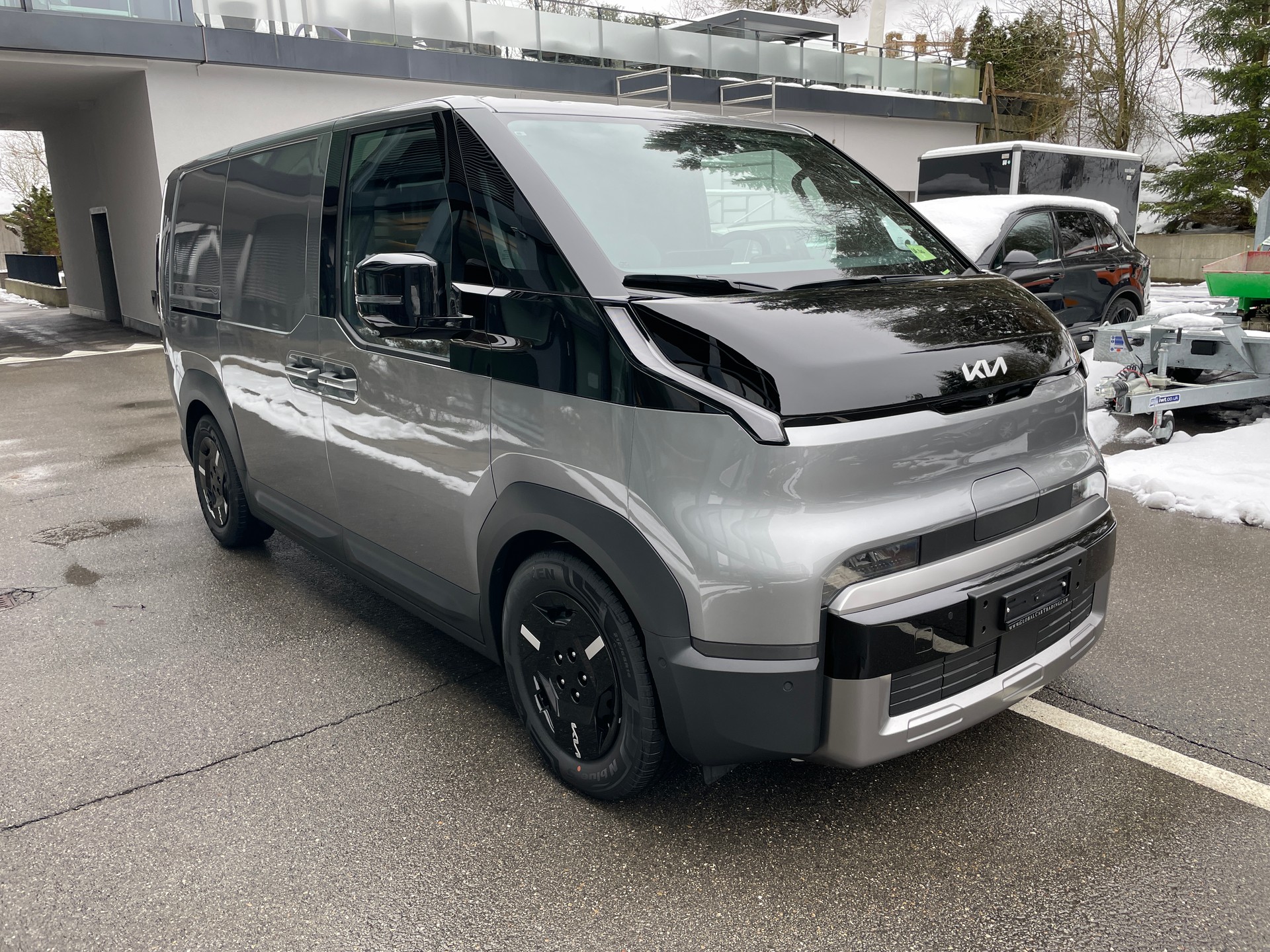 KIA PV5 Cargo 71.2 kWh Plus mit Wärmepumpe, 2-Schiebetüren-showroom-element-2