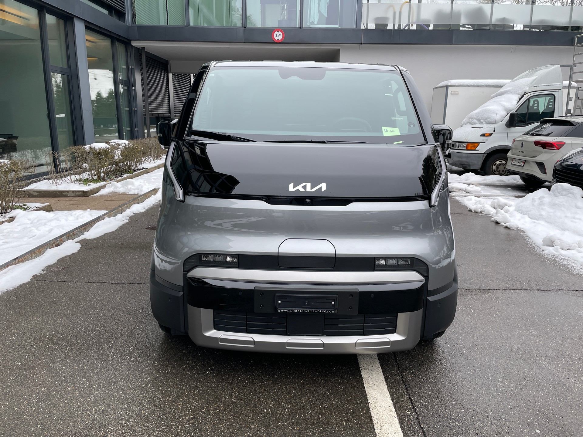 KIA PV5 Cargo 71.2 kWh Plus mit Wärmepumpe, 2-Schiebetüren-showroom-element-1