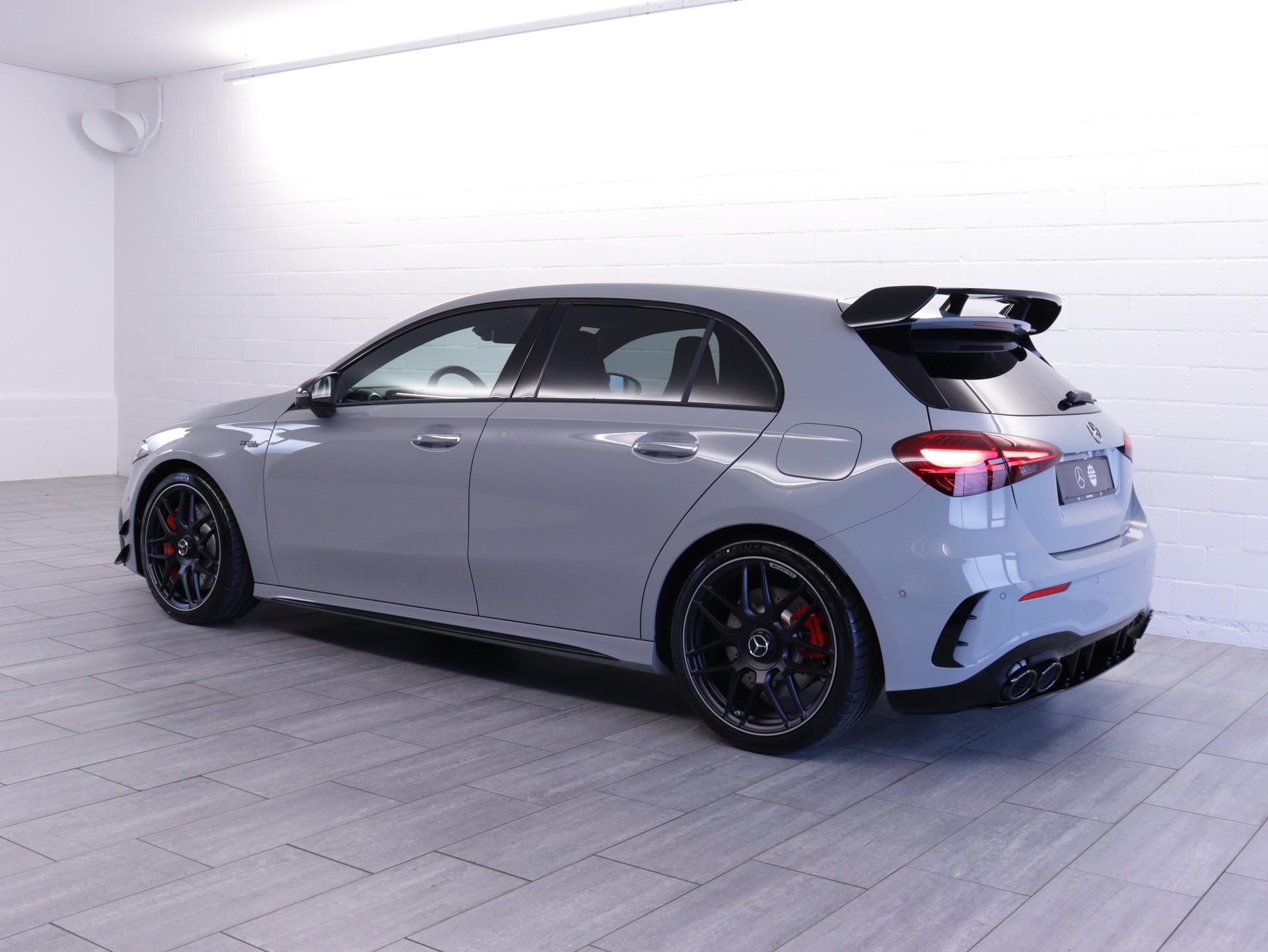 MERCEDES-BENZ A 45 S AMG 4matic+-image-2