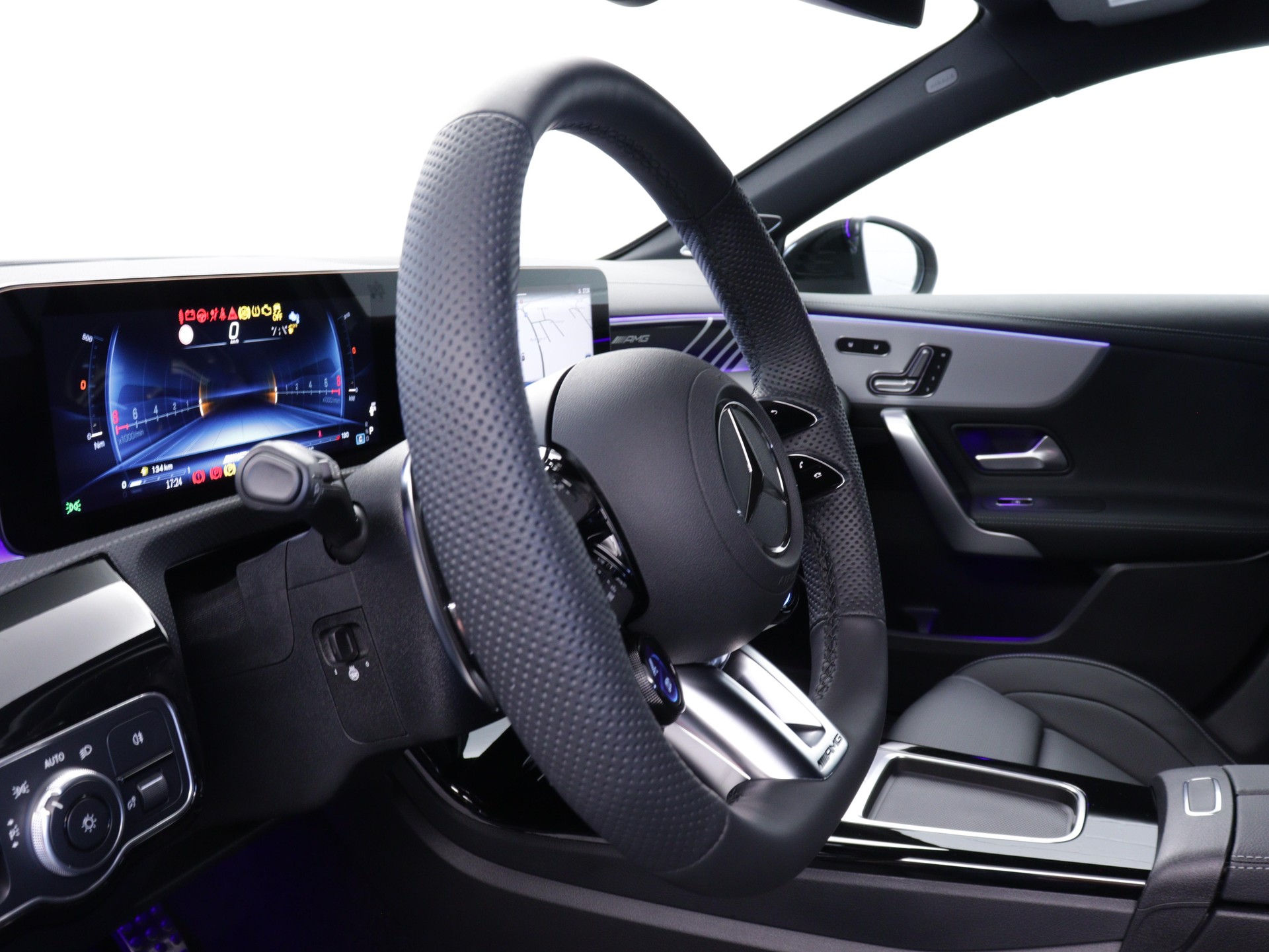 MERCEDES-BENZ A 45 S AMG 4matic+-image-6