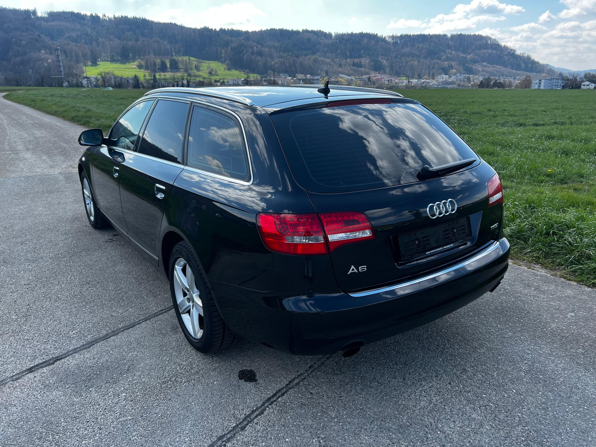 AUDI A6 Avant 2.0 TFSI multitronic-image-2