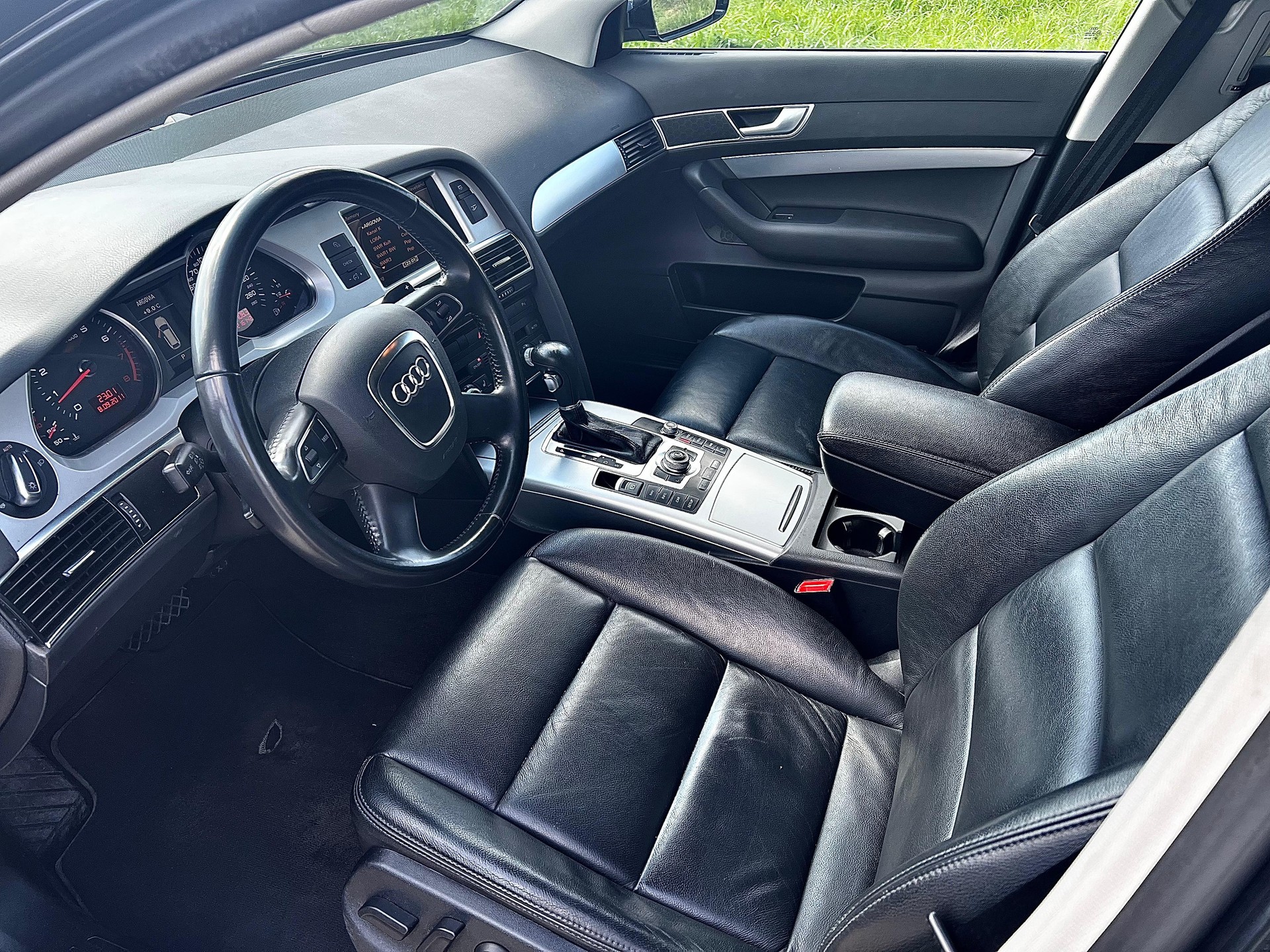 AUDI A6 Avant 2.0 TFSI multitronic-image-8