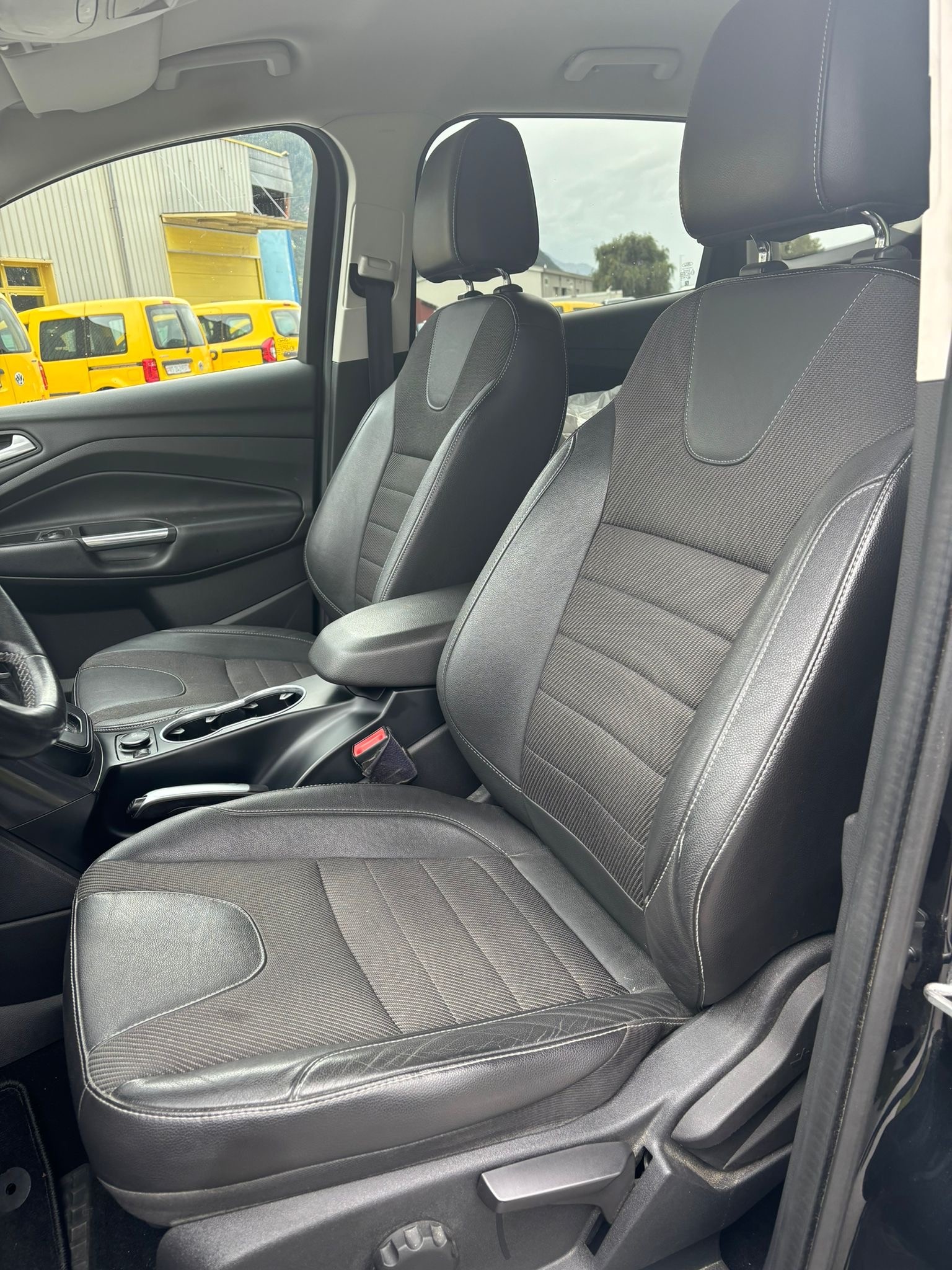 FORD Kuga 1.6 SCTi Titanium 4WD Automatic-image-10