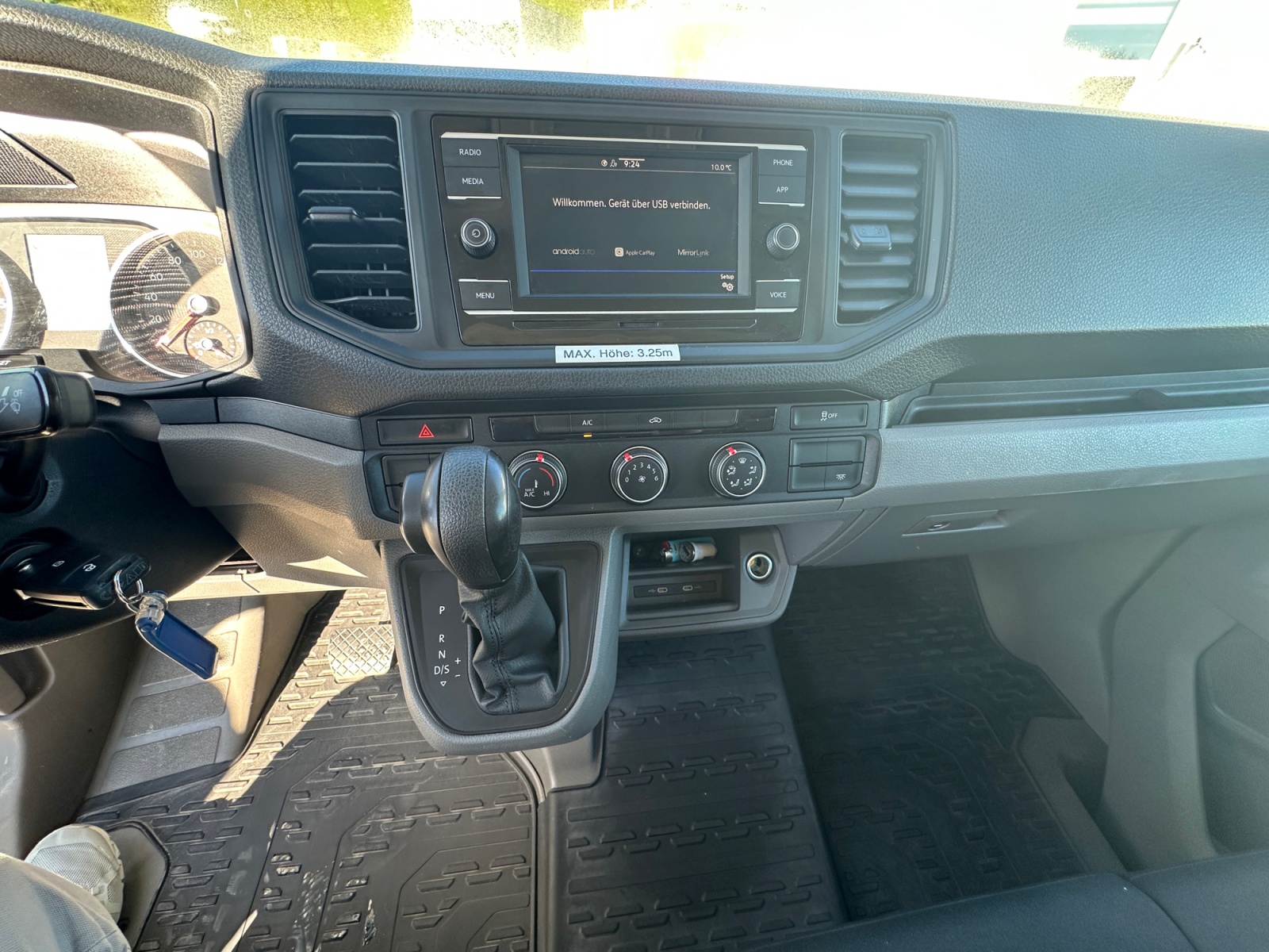 MAN TGE 3.180 Koffer / Hebebühne / AHK-image-7