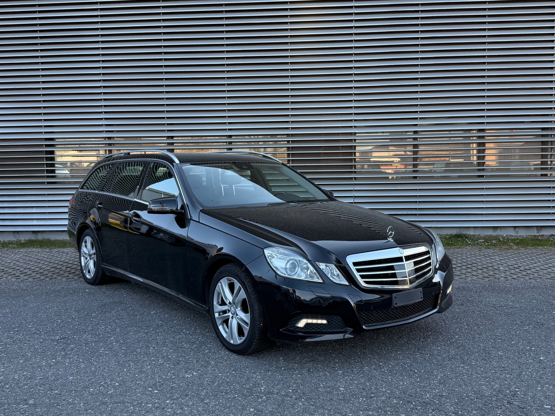 MERCEDES-BENZ E 350 CDI BlueEfficiency 4Matic 7G-Tronic