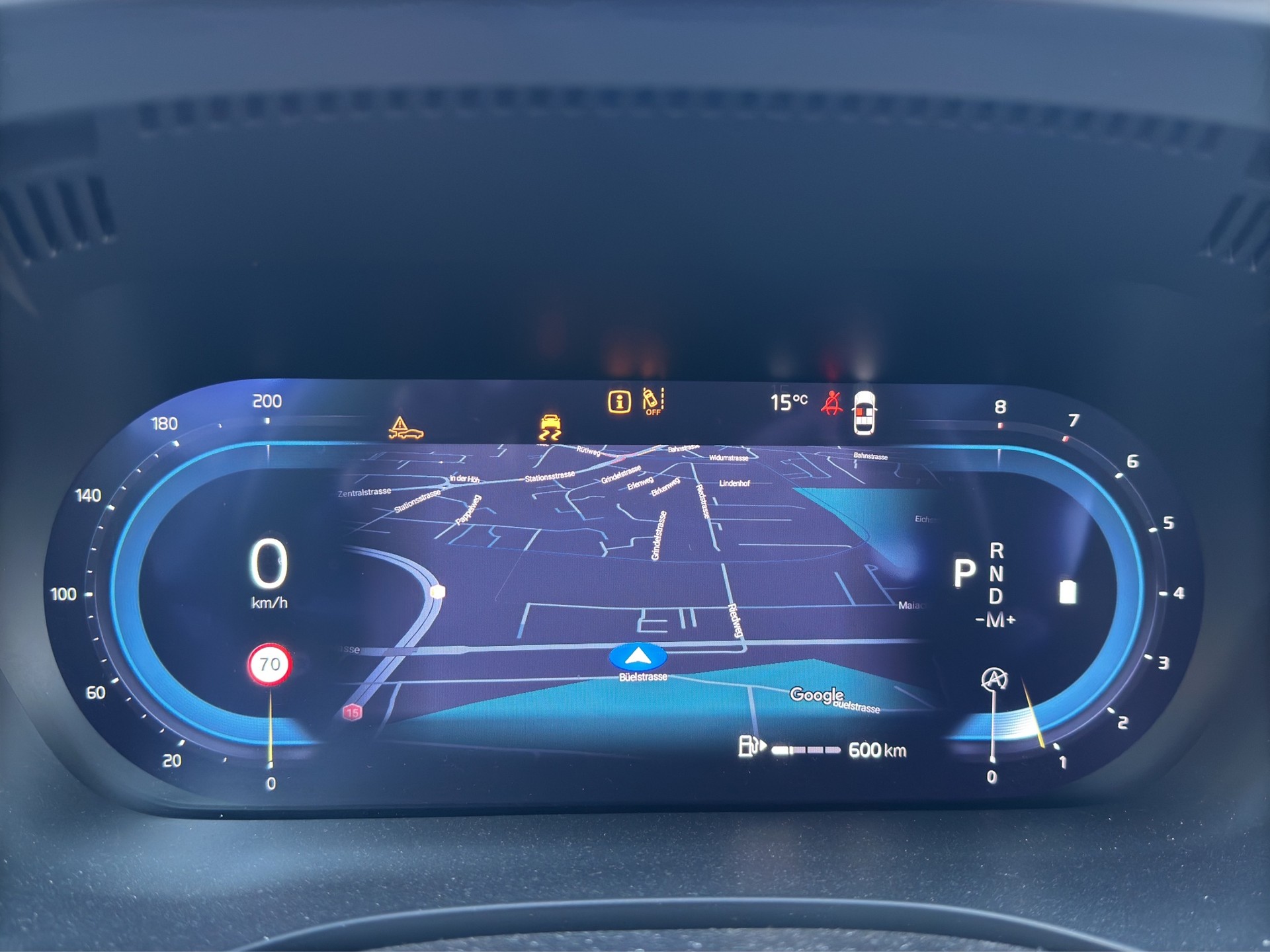 VOLVO XC60 B5 AWD Plus Dark Geartronic-image-11