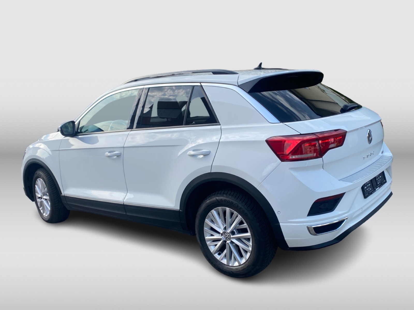 VW T-Roc 1.5 TSI EVO Advance DSG 4Motion-image-3