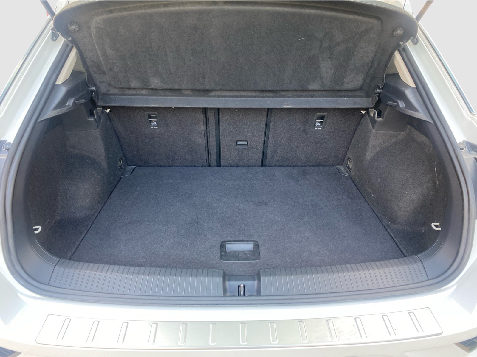 VW T-Roc 1.5 TSI EVO Advance DSG 4Motion-image-8