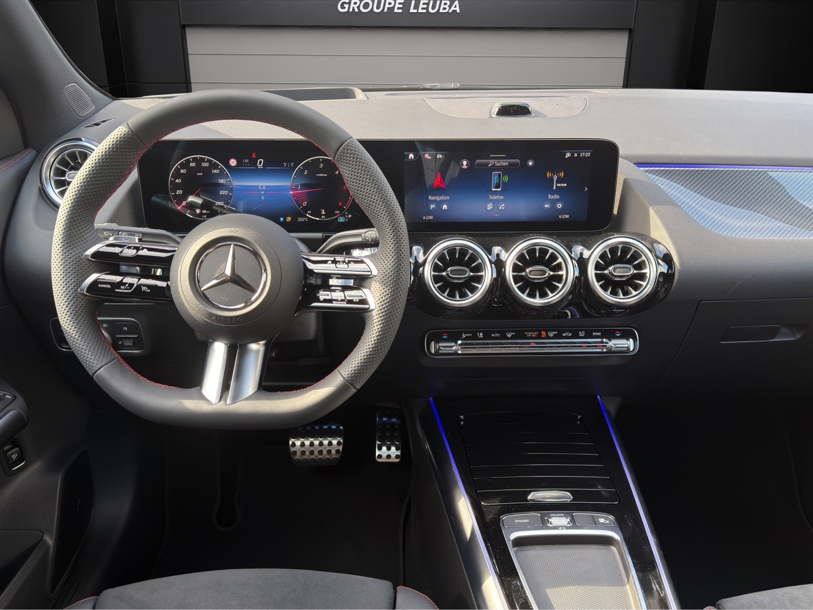 MERCEDES-BENZ GLA 220d 4Matic 8G-DCTSwiss Star-image-7