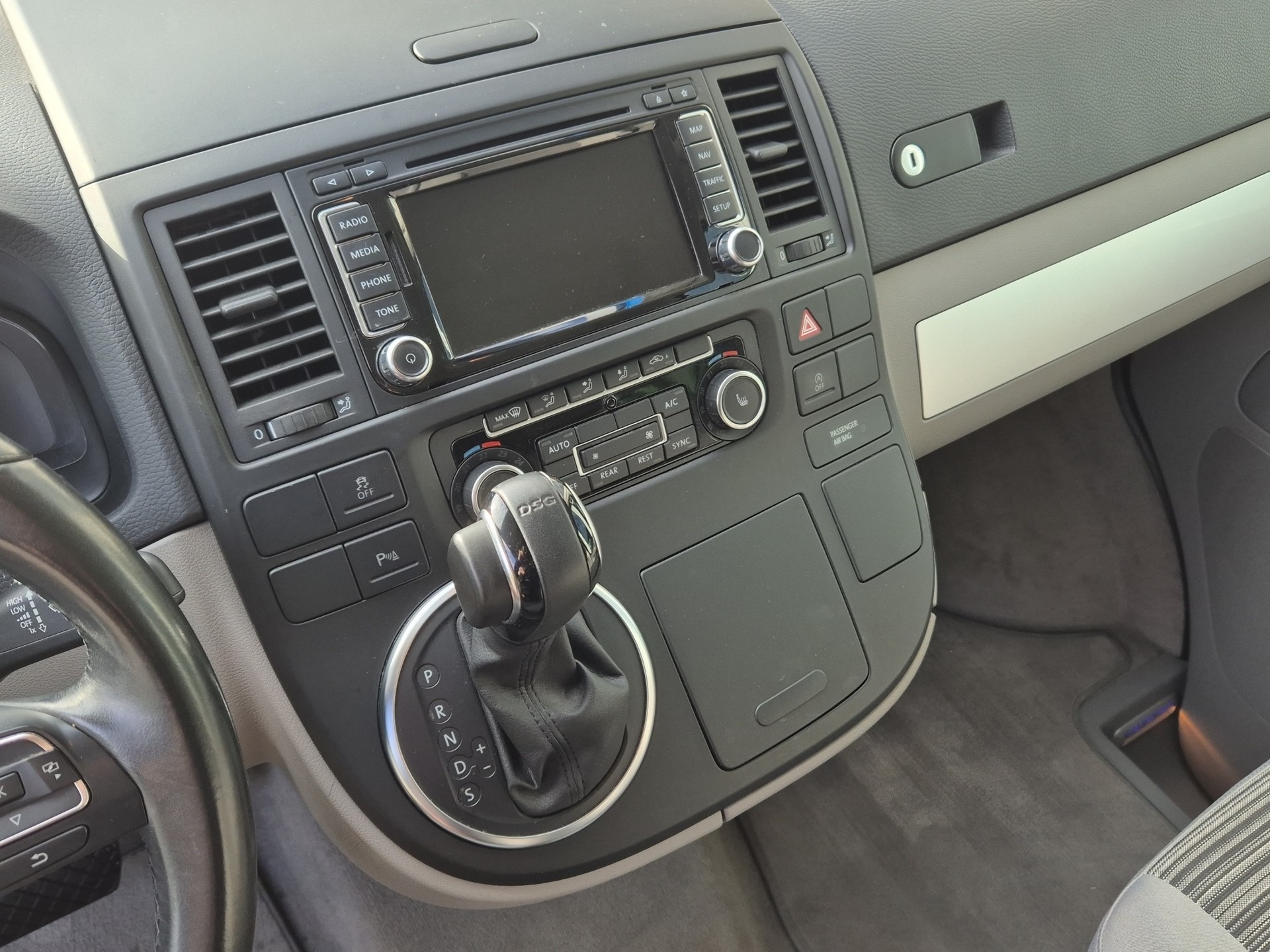 VW T5 California 2.0 Bi-TDI Comfortline Travel 4Motion DSG-image-9