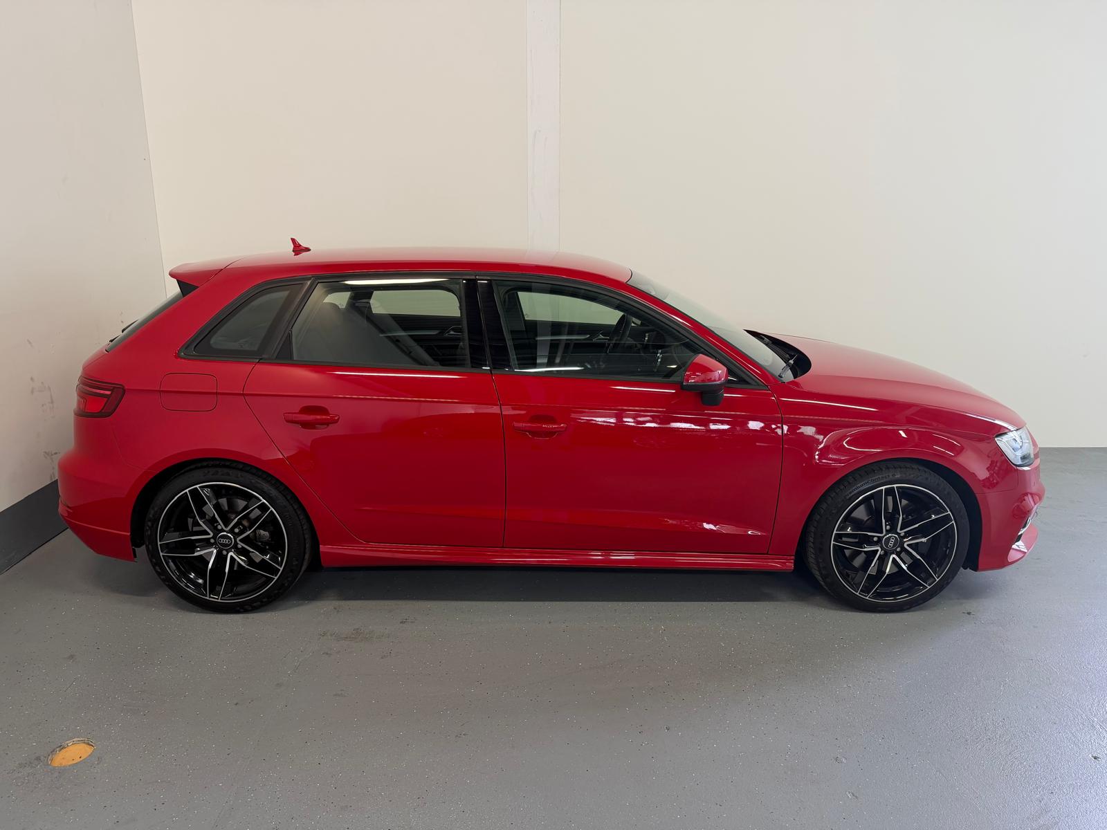 AUDI S3 Sportback 2.0 TFSI quattro S-tronic-image-6