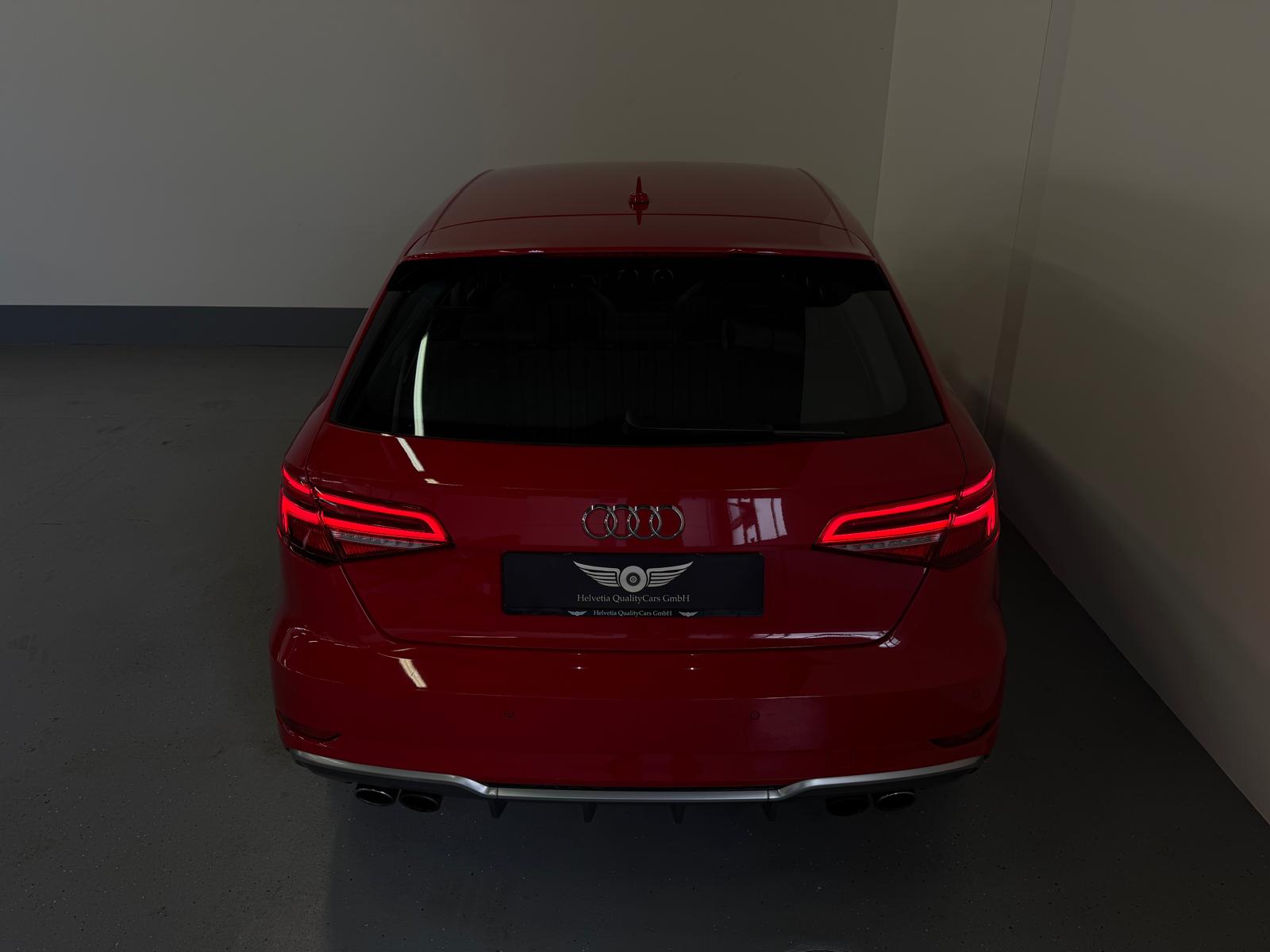 AUDI S3 Sportback 2.0 TFSI quattro S-tronic-image-14
